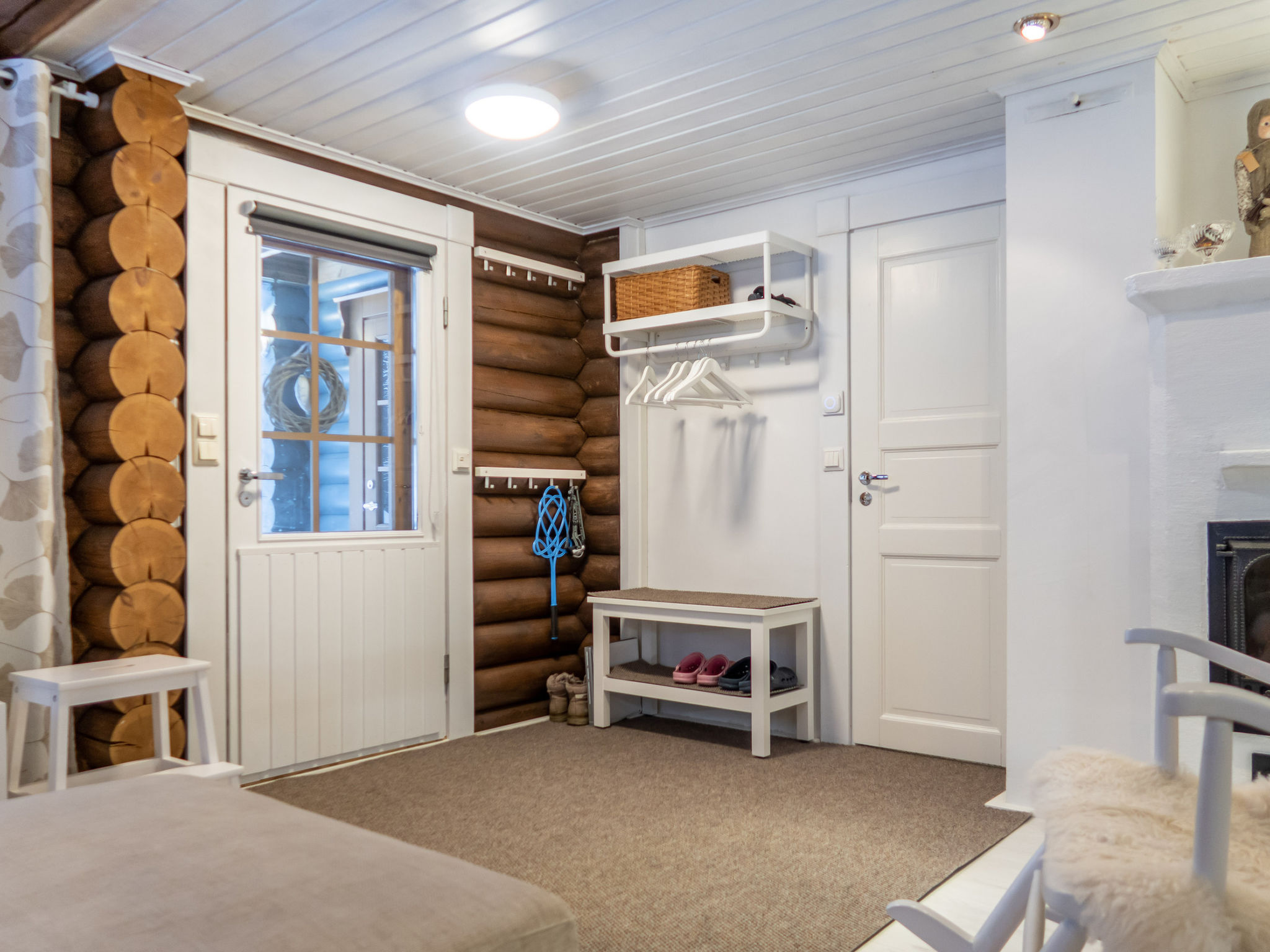 Linnanhelmi (ent. metsäpeura)-Inside