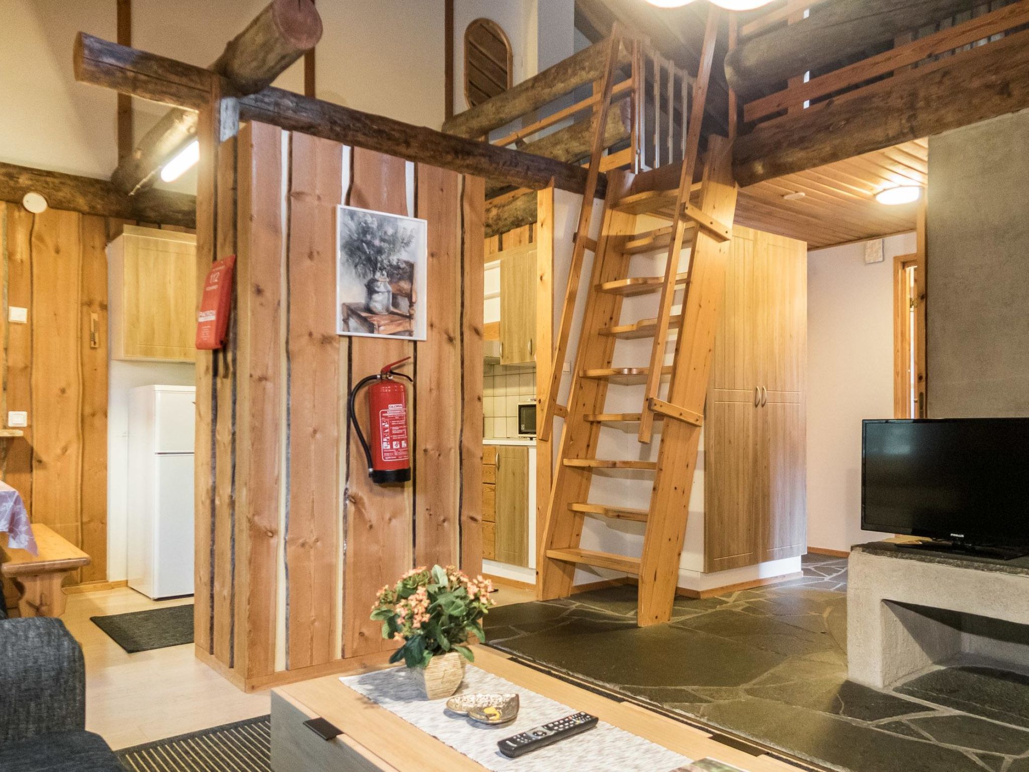 Vuokatinportti a7 susiportti-Inside