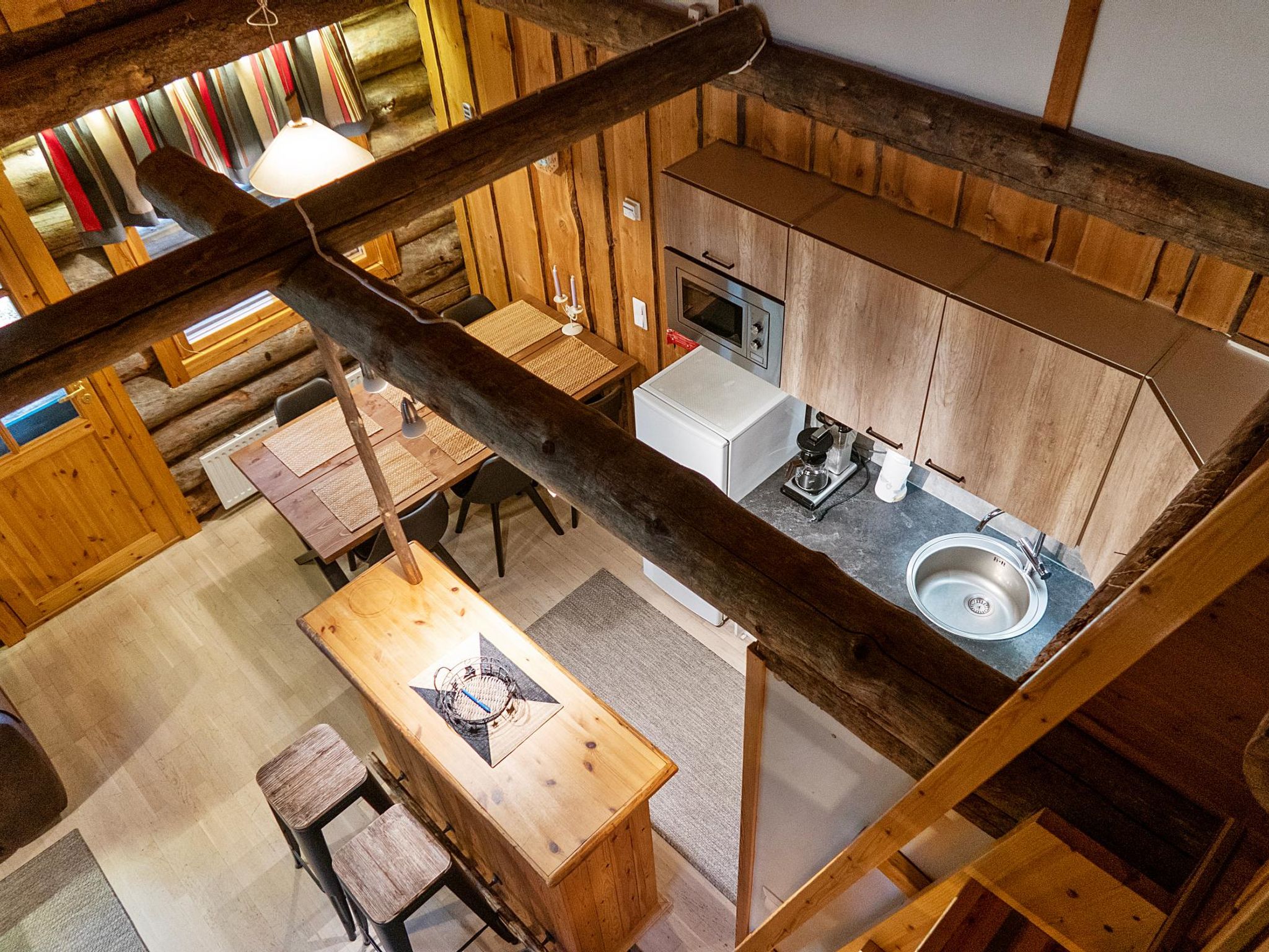 Vuokatinportti a 9-Inside