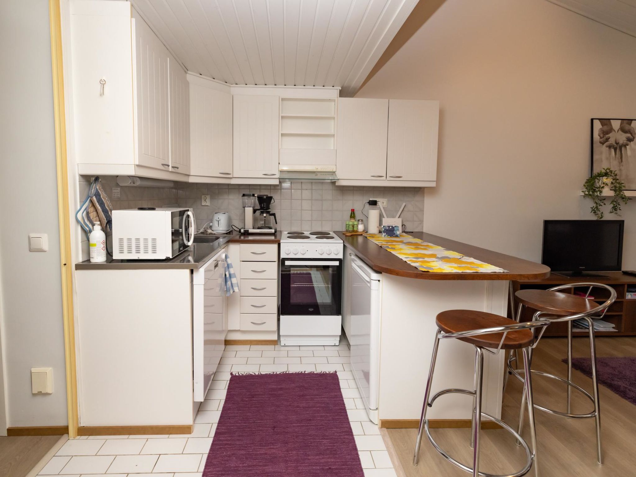 Koivukuja, katinkullantie-Binnen