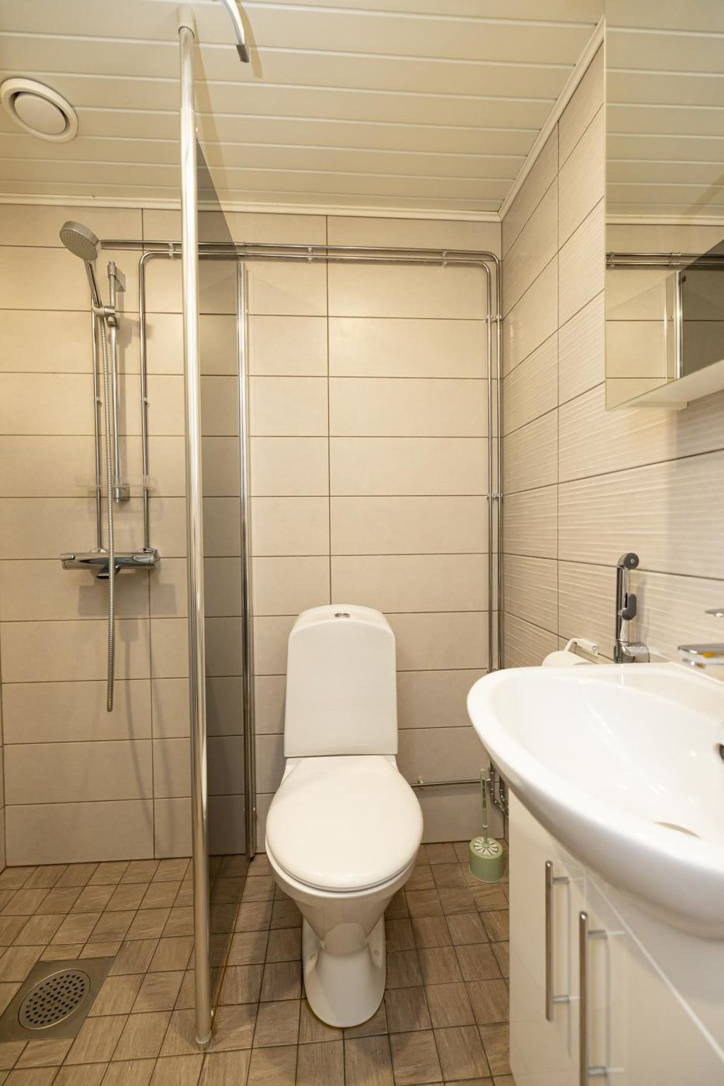 Koivukuja, katinkullantie-Binnen