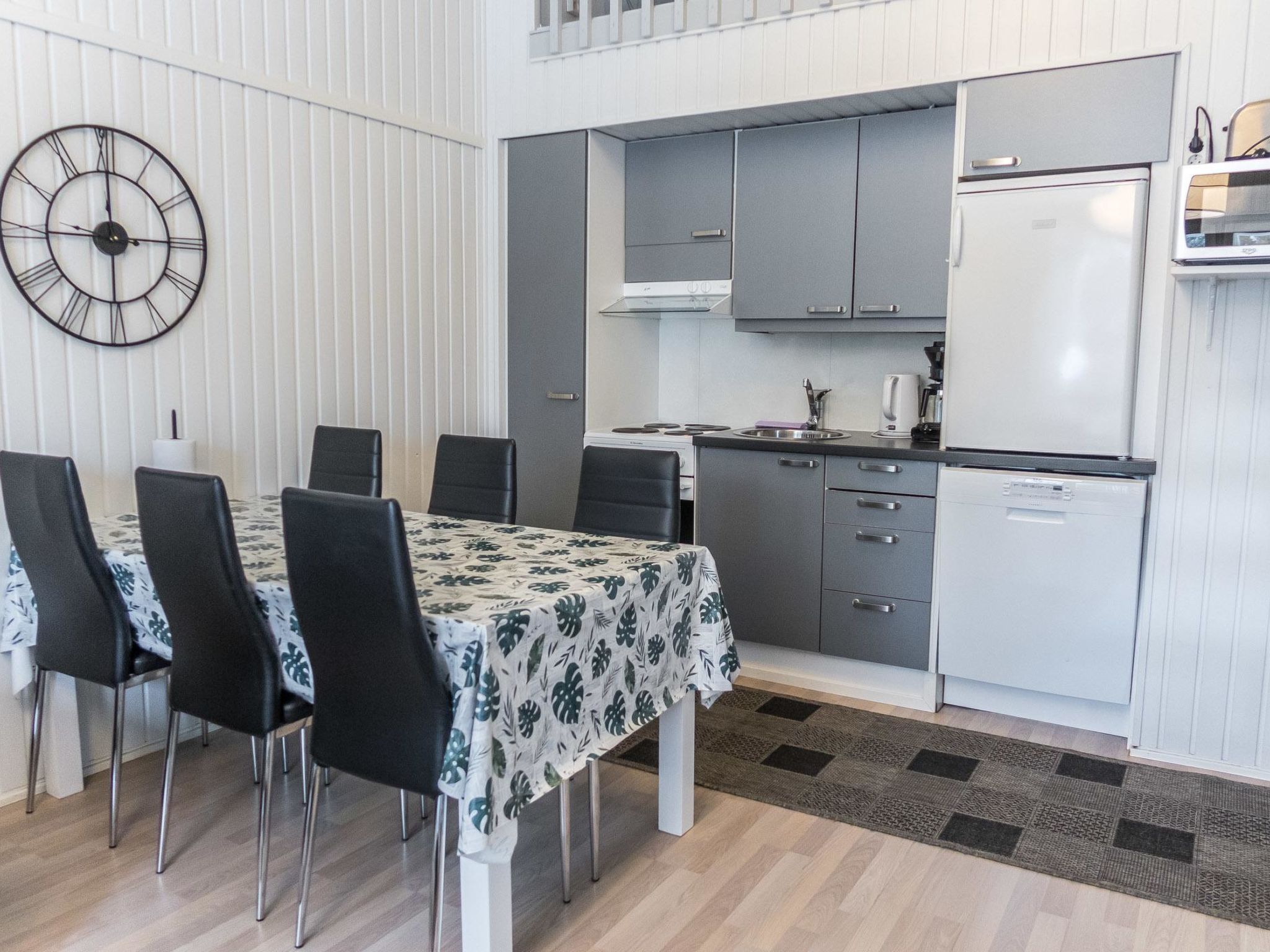 Lomakatti 7 b-Binnen