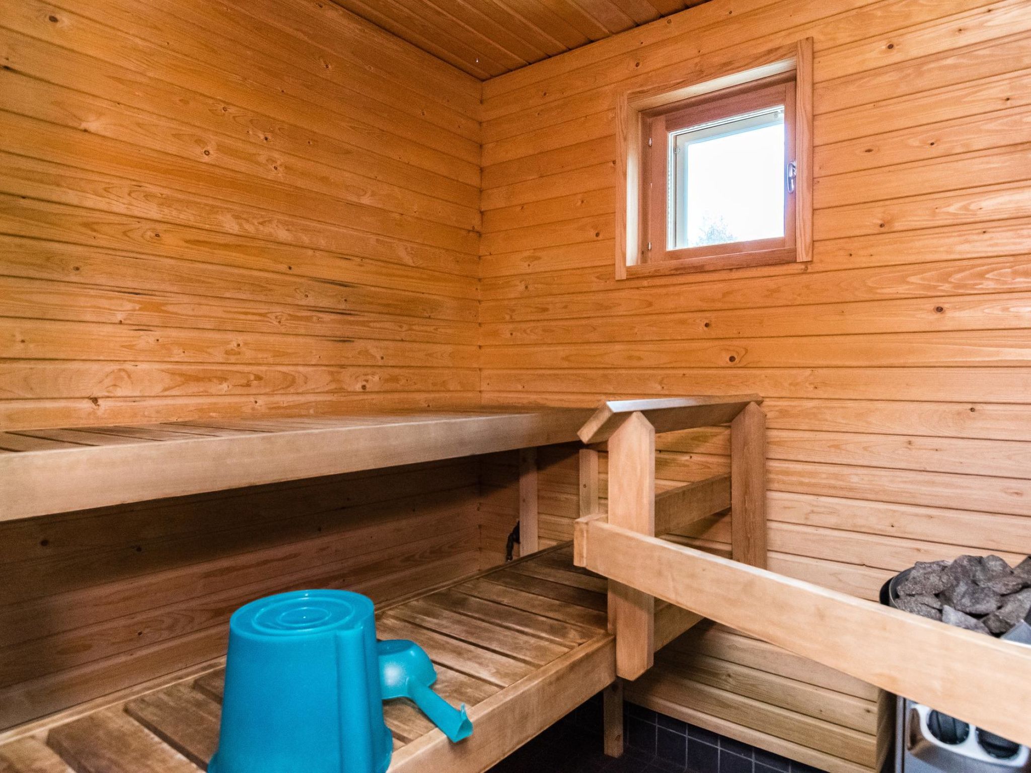 4 seasons hymy a-Binnen