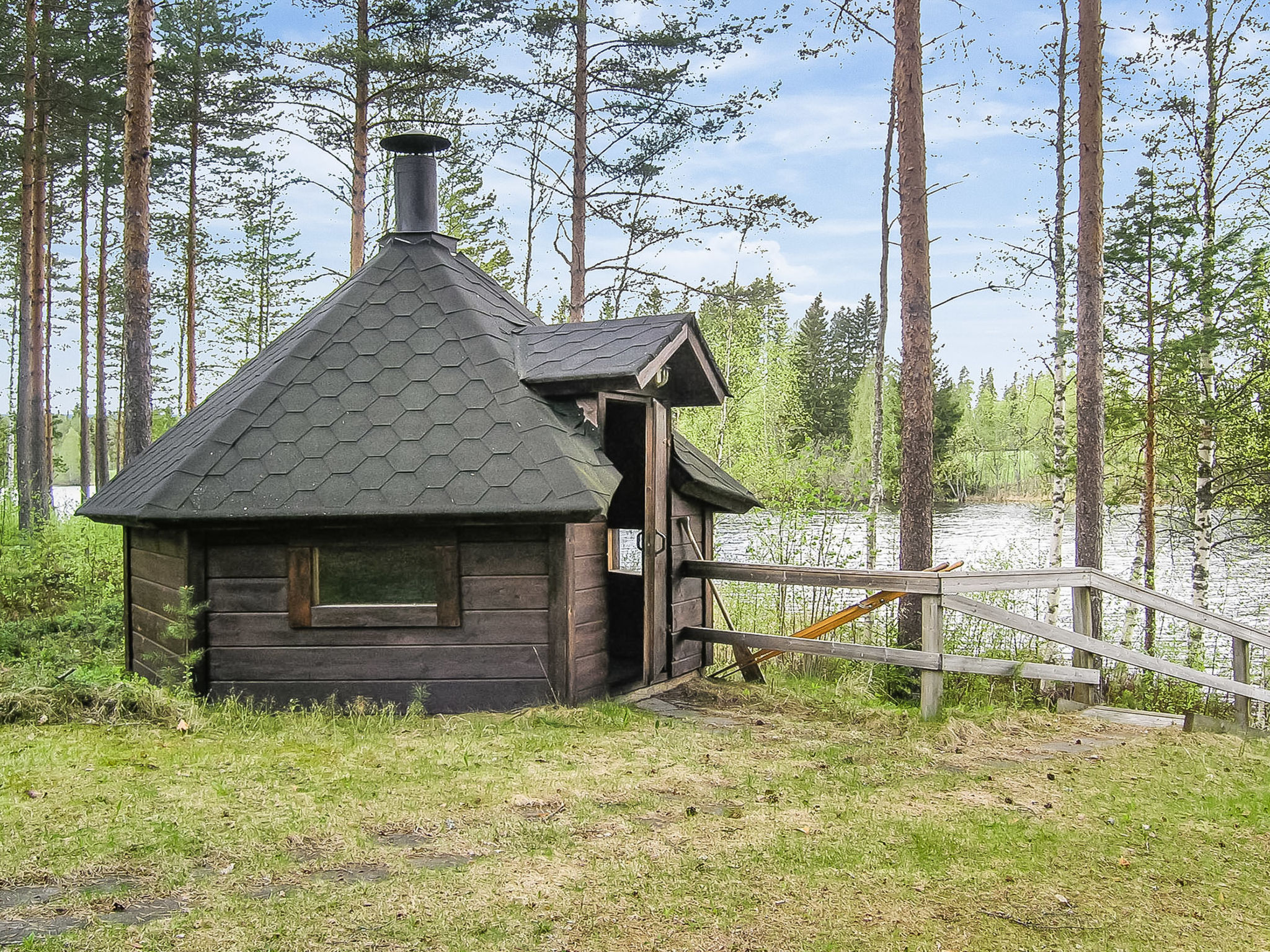 Yläneuvola silta - Binnen