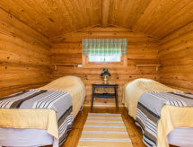 Knusse houten cabin aan het Päijänne-meer met sauna, op 9 meter van het water - thumbnail 5