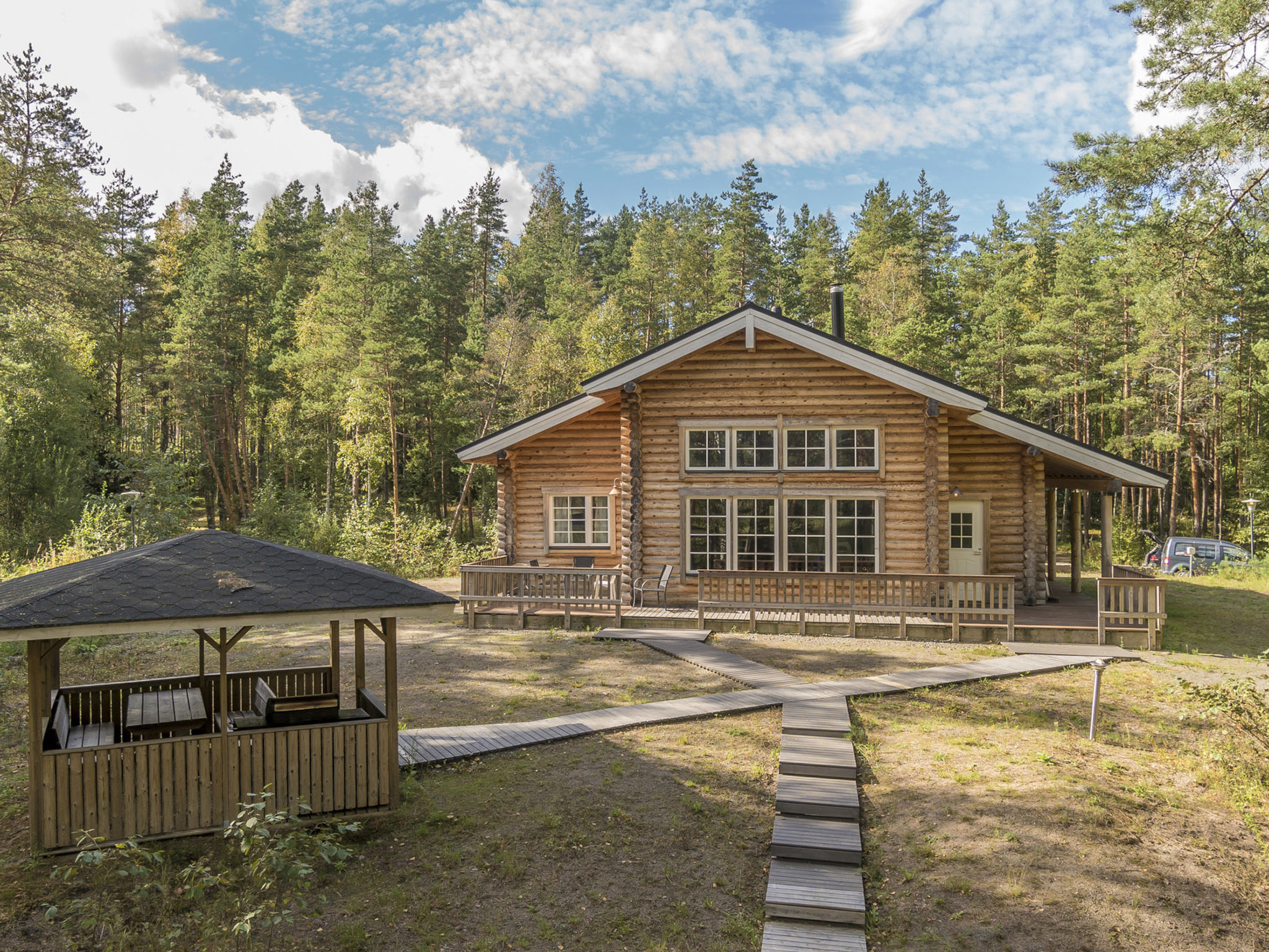 Valkealammi