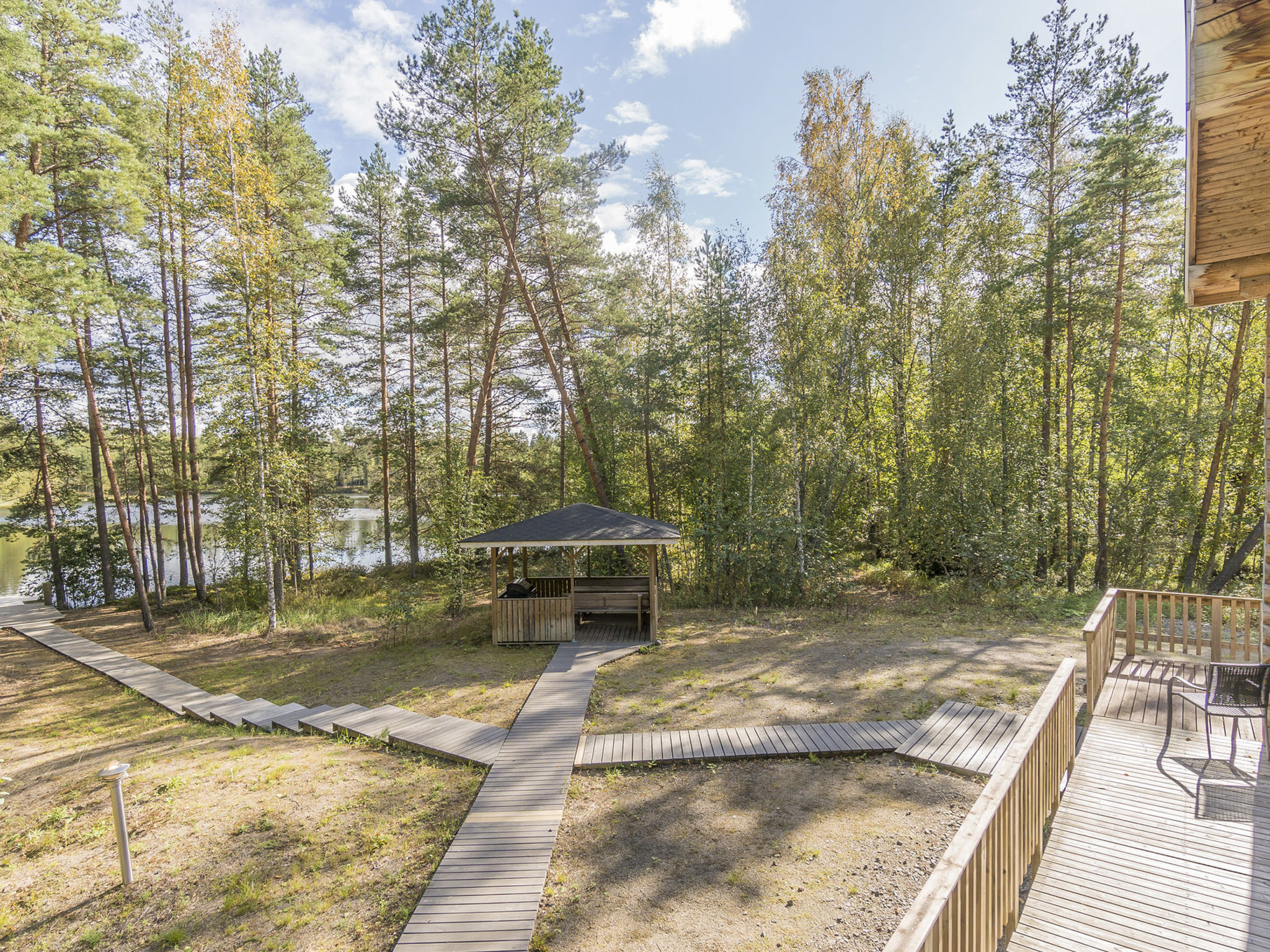 Valkealammi