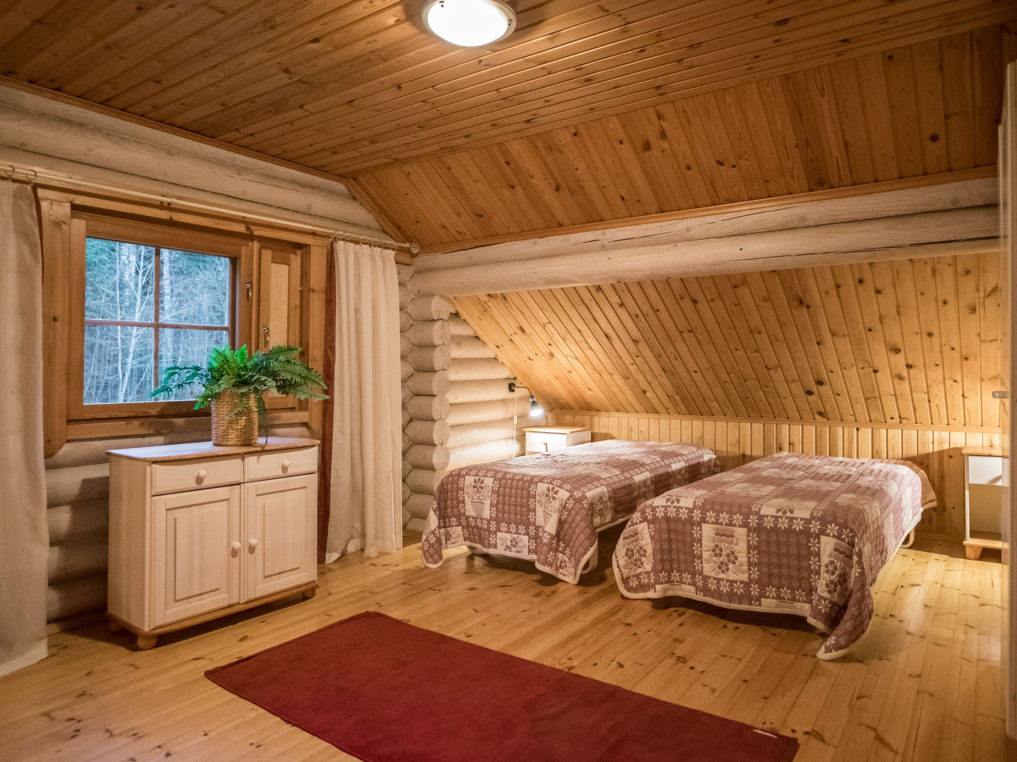 Karhunluola - Binnen
