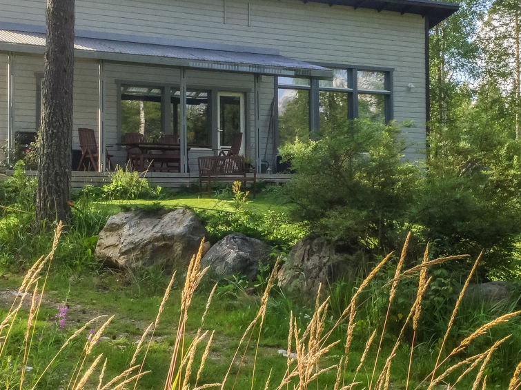 Aan het meer: Ruim vakantiehuis Annelinniemi in Hämeenlinna in Hämeenlinna