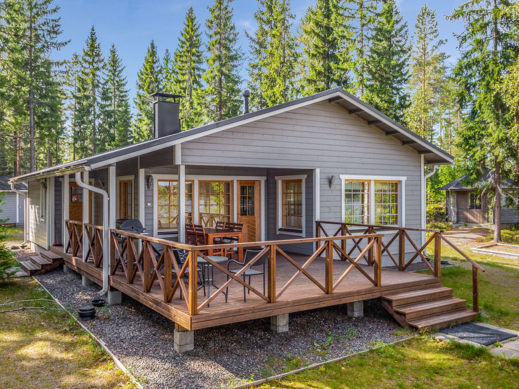 Aan het meer: Rustgevend vakantiehuis Kaarna in Heinola in Heinola