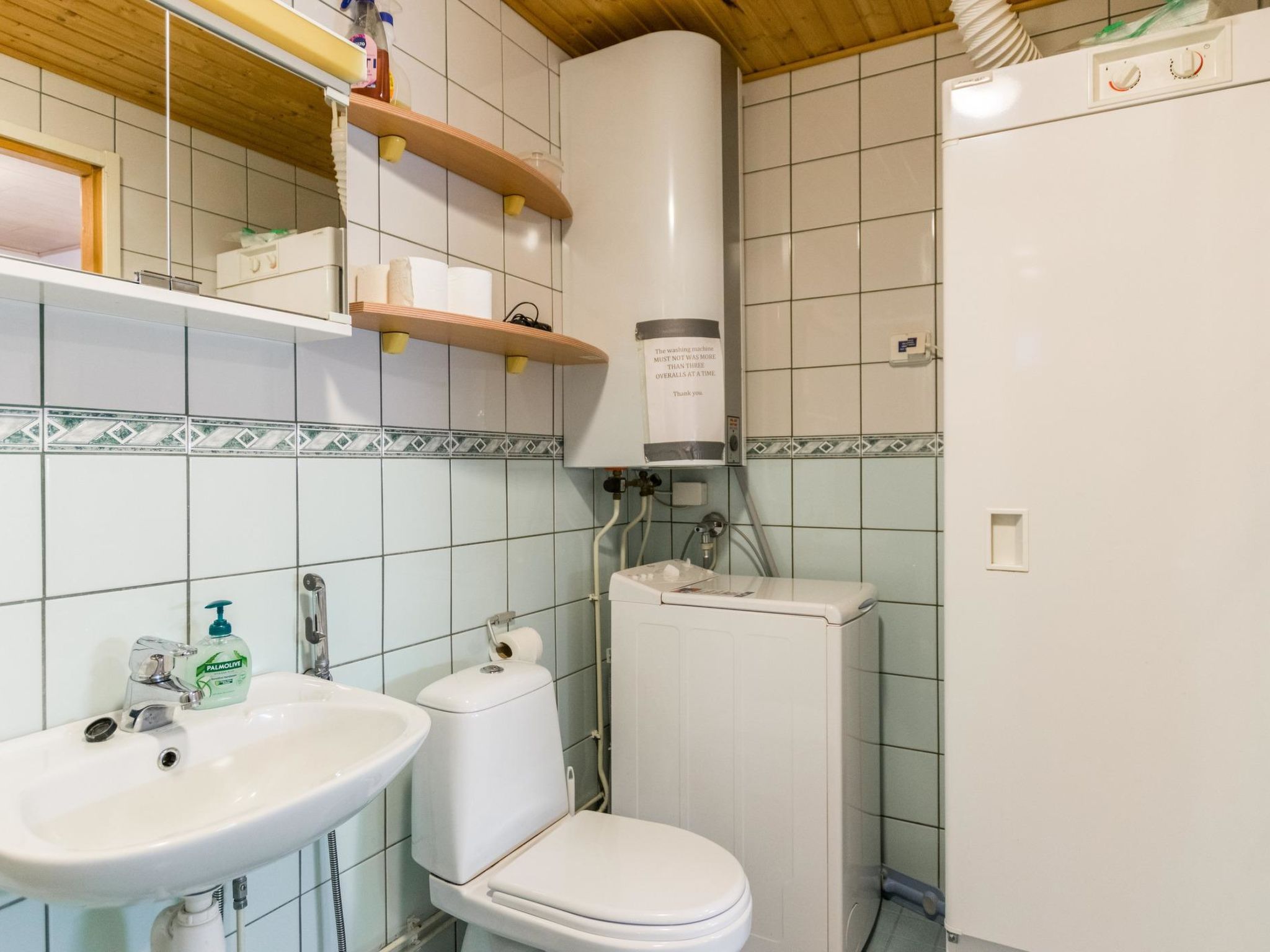 Kylpylän ullanrinne 12 d-Binnen