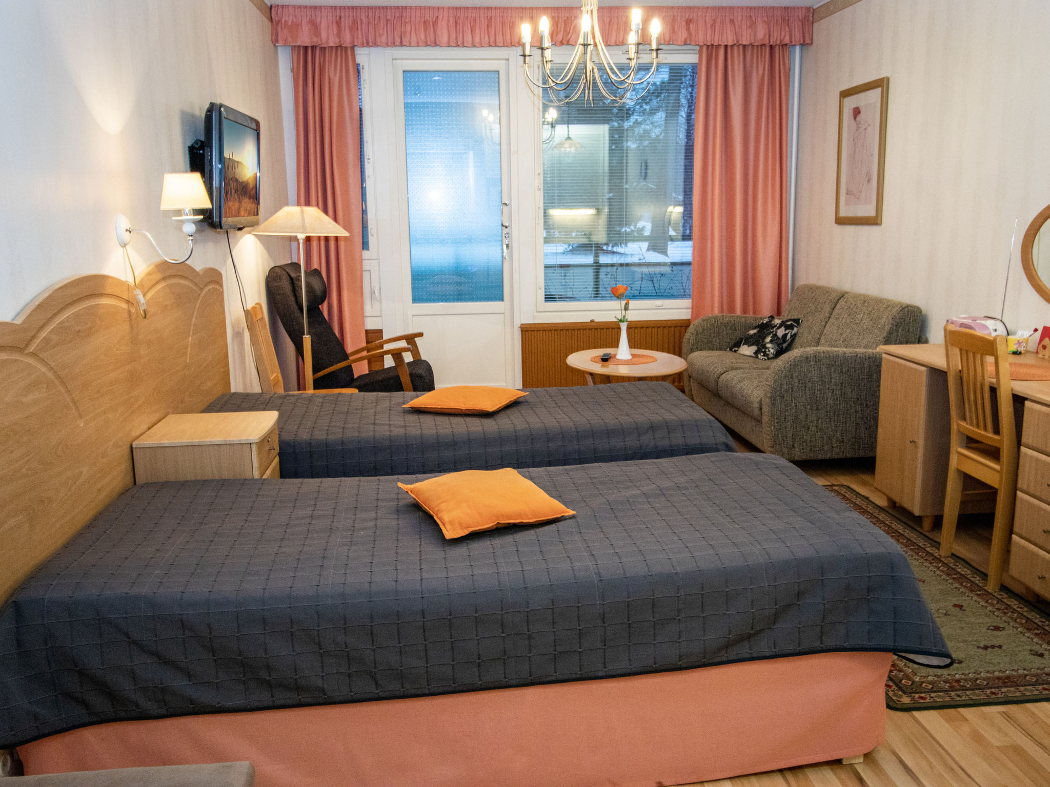 Kylpylä-hotelli, huone 145