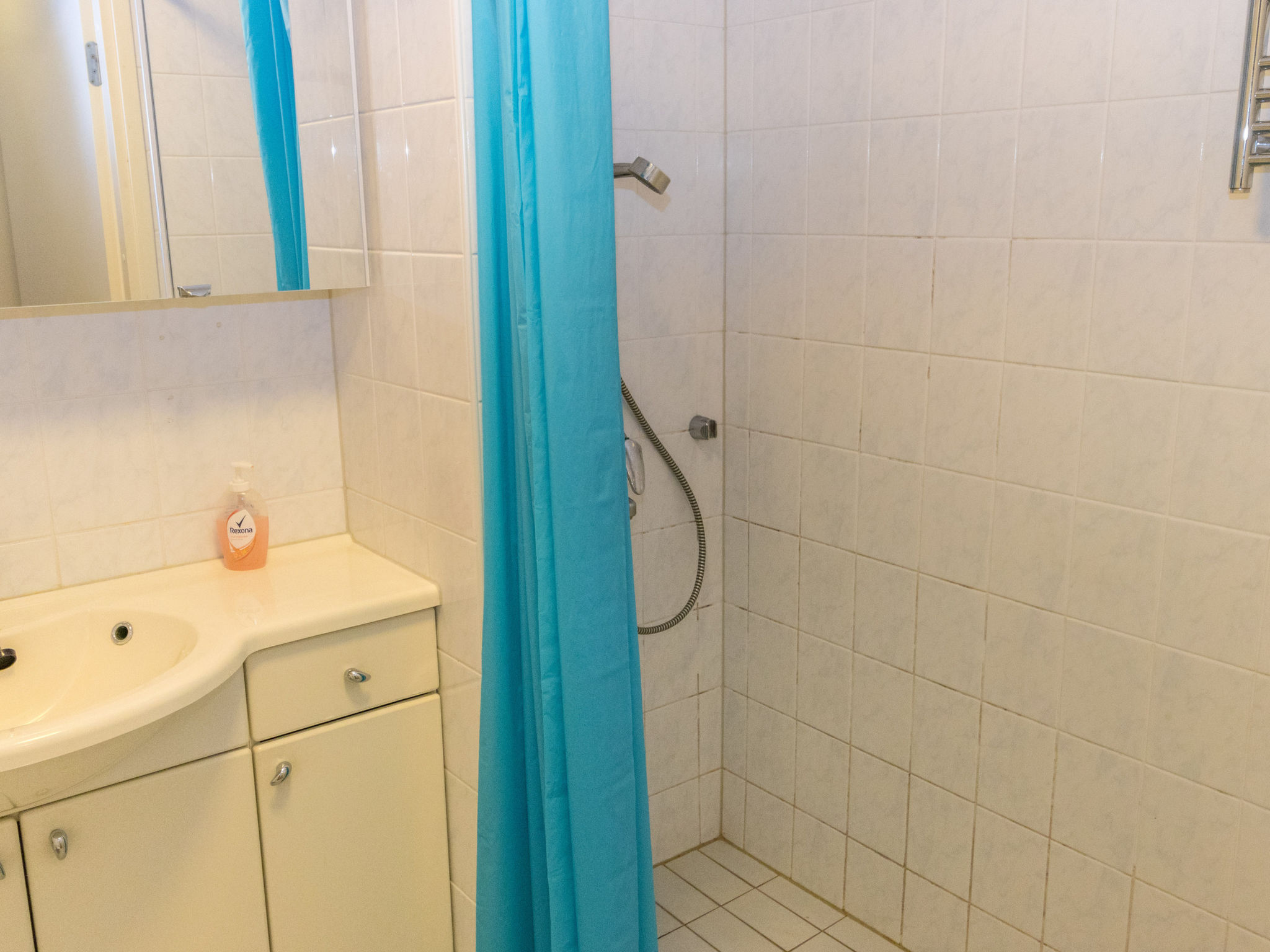 Hotelli terme, rantahuone 18 - Drinnen