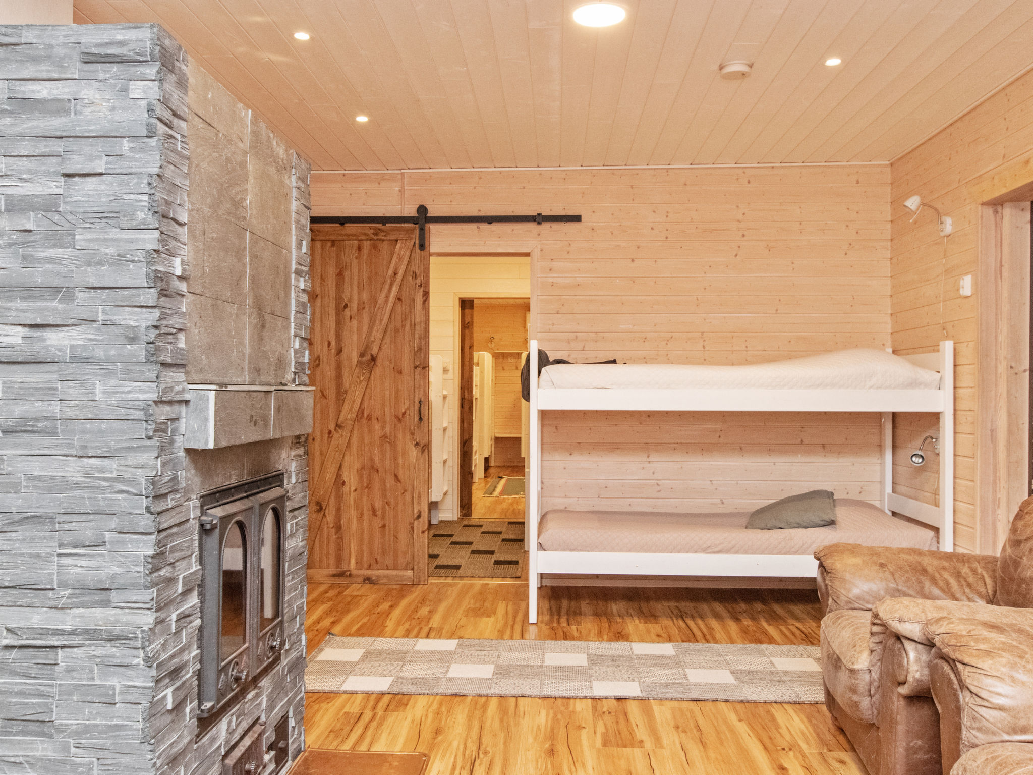 Jauli - Binnen