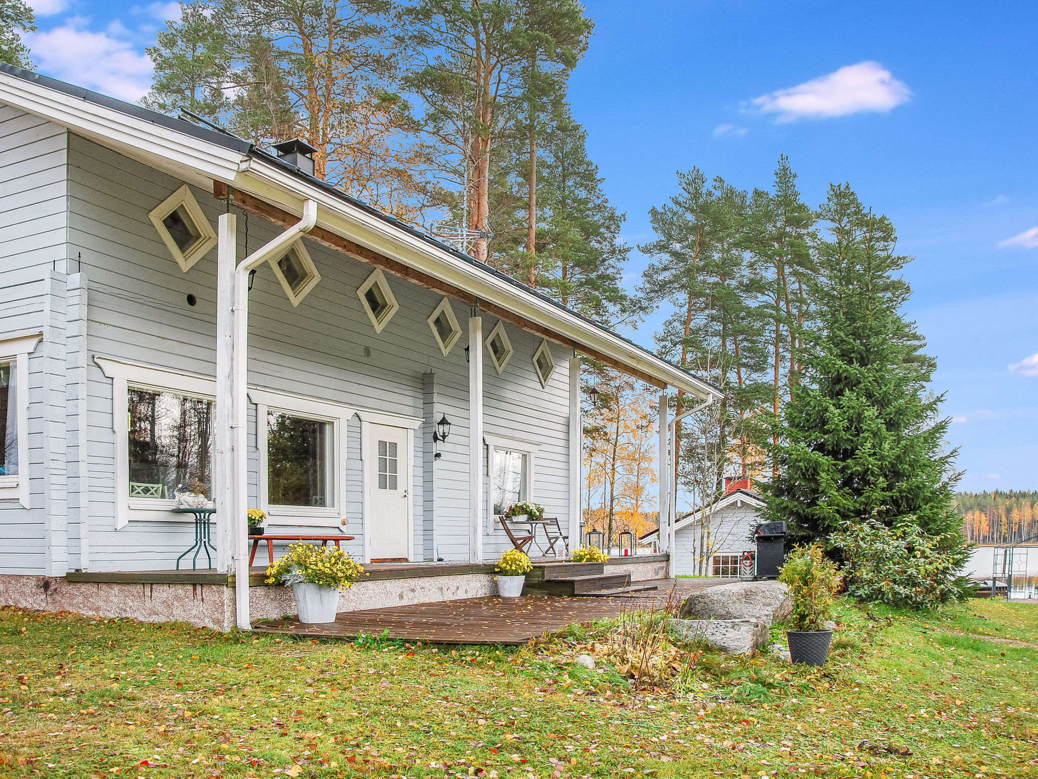 Mänty-linna - Binnen