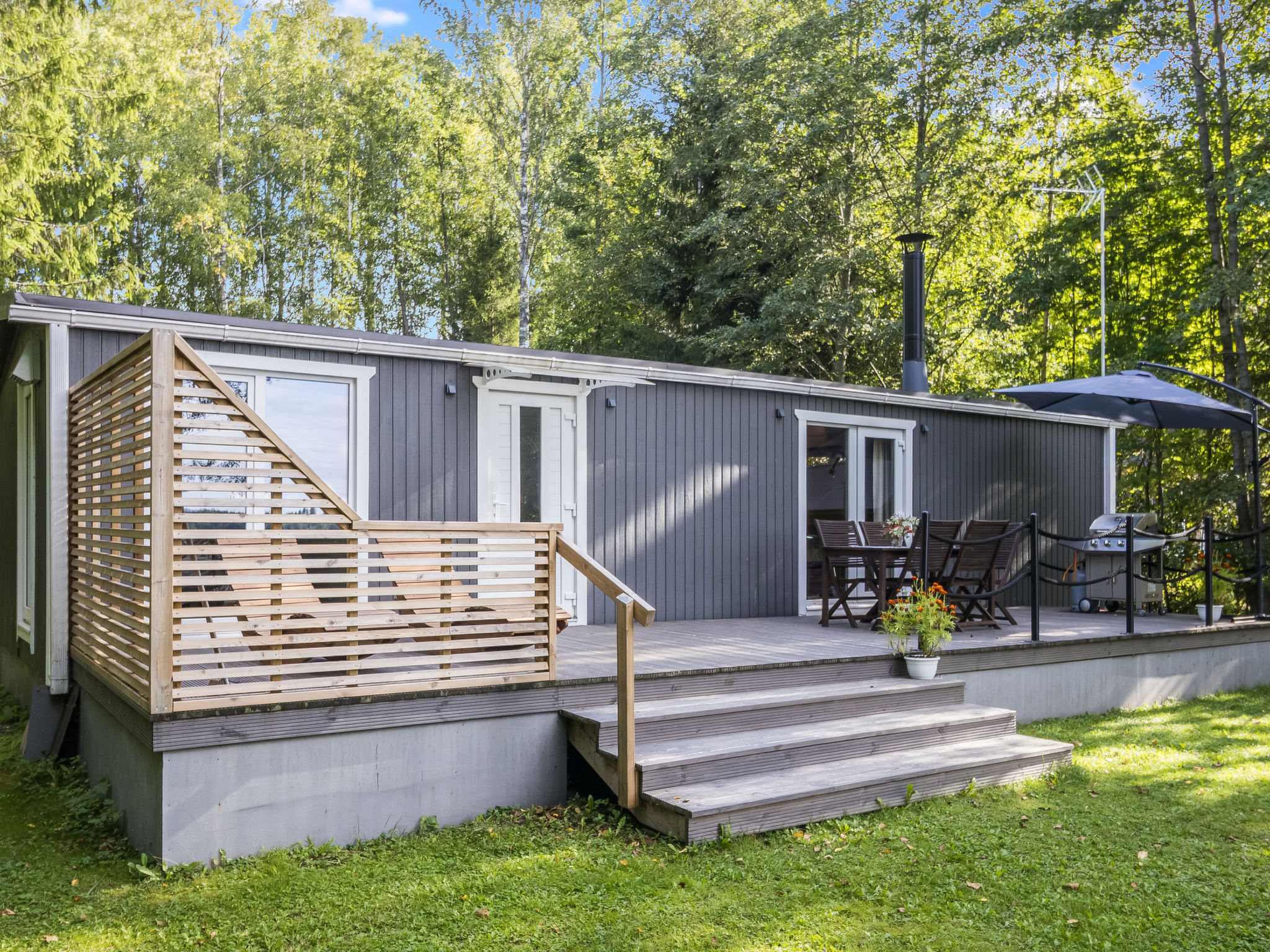Welcome to enjoy a 53 m² lakeside cabin completed in 2021 in Pilpala, on the beautiful shores of Lake Sakarajärvi. The cabin offers a peaceful setting for a relaxing holiday amidst nature, just abou..