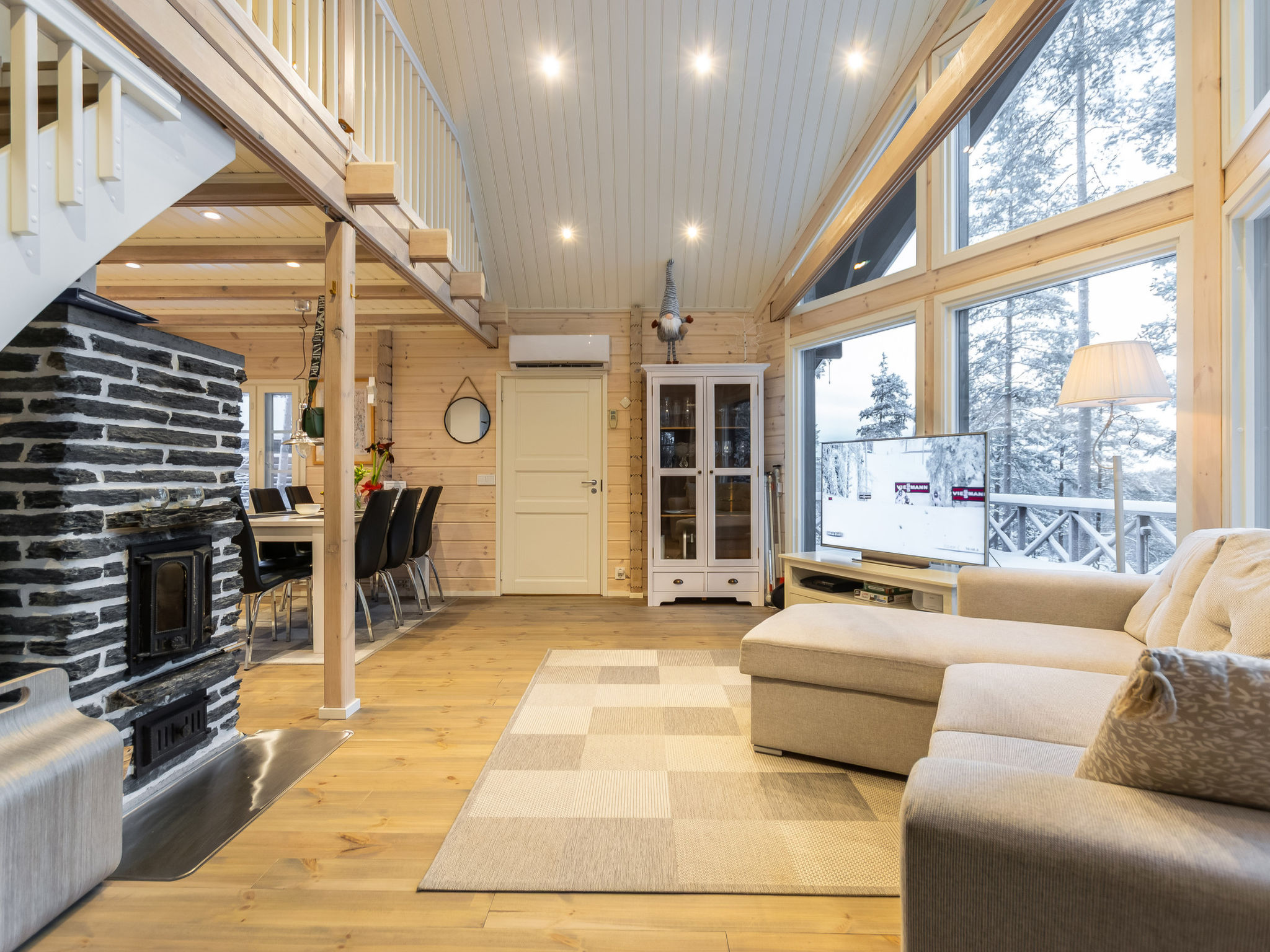 Villa Loisto: Luxe Finse cottage aan het meer met sauna's en barbecuehut - foto 8