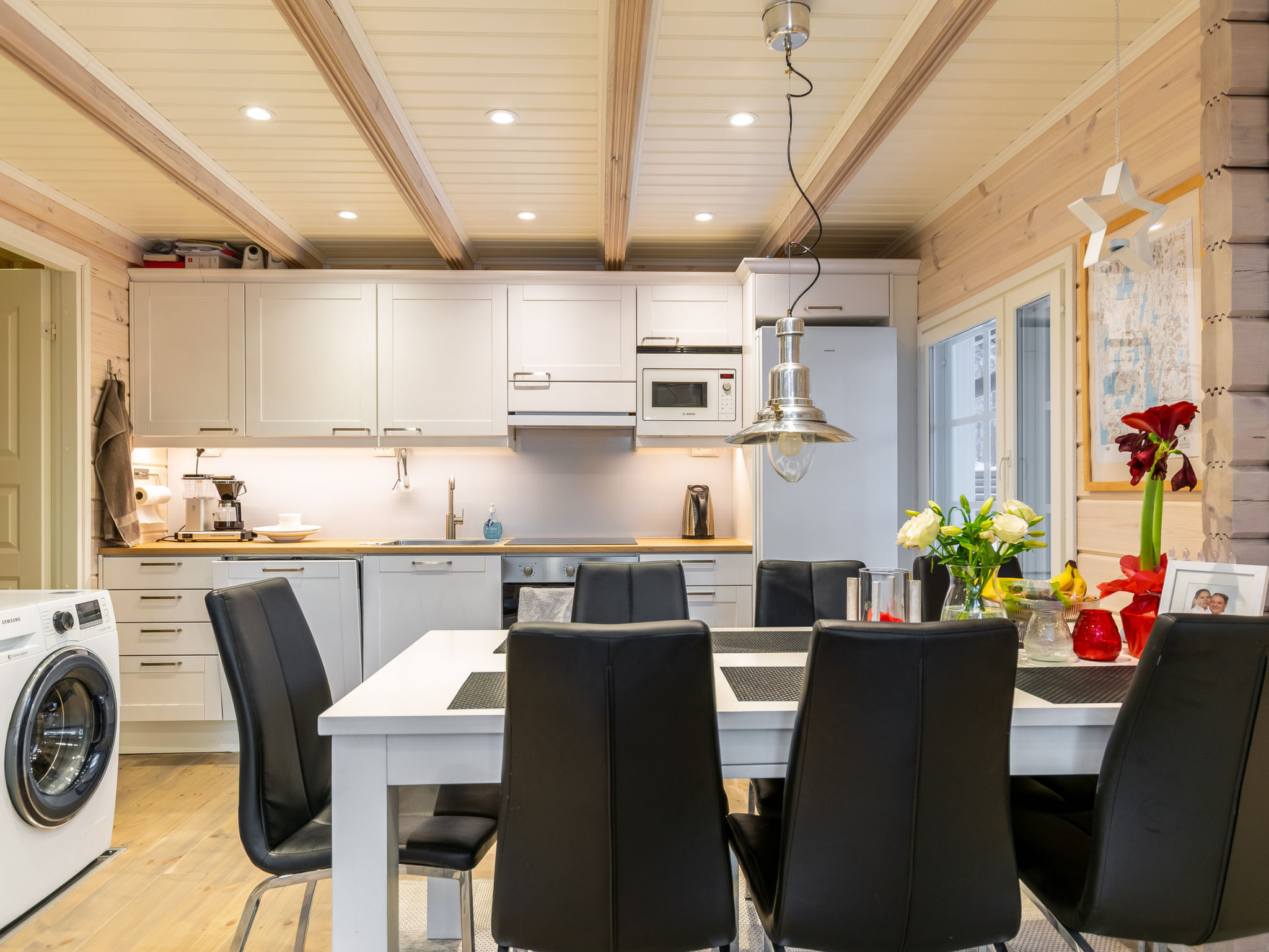 Villa Loisto: Luxe Finse cottage aan het meer met sauna's en barbecuehut - foto 11