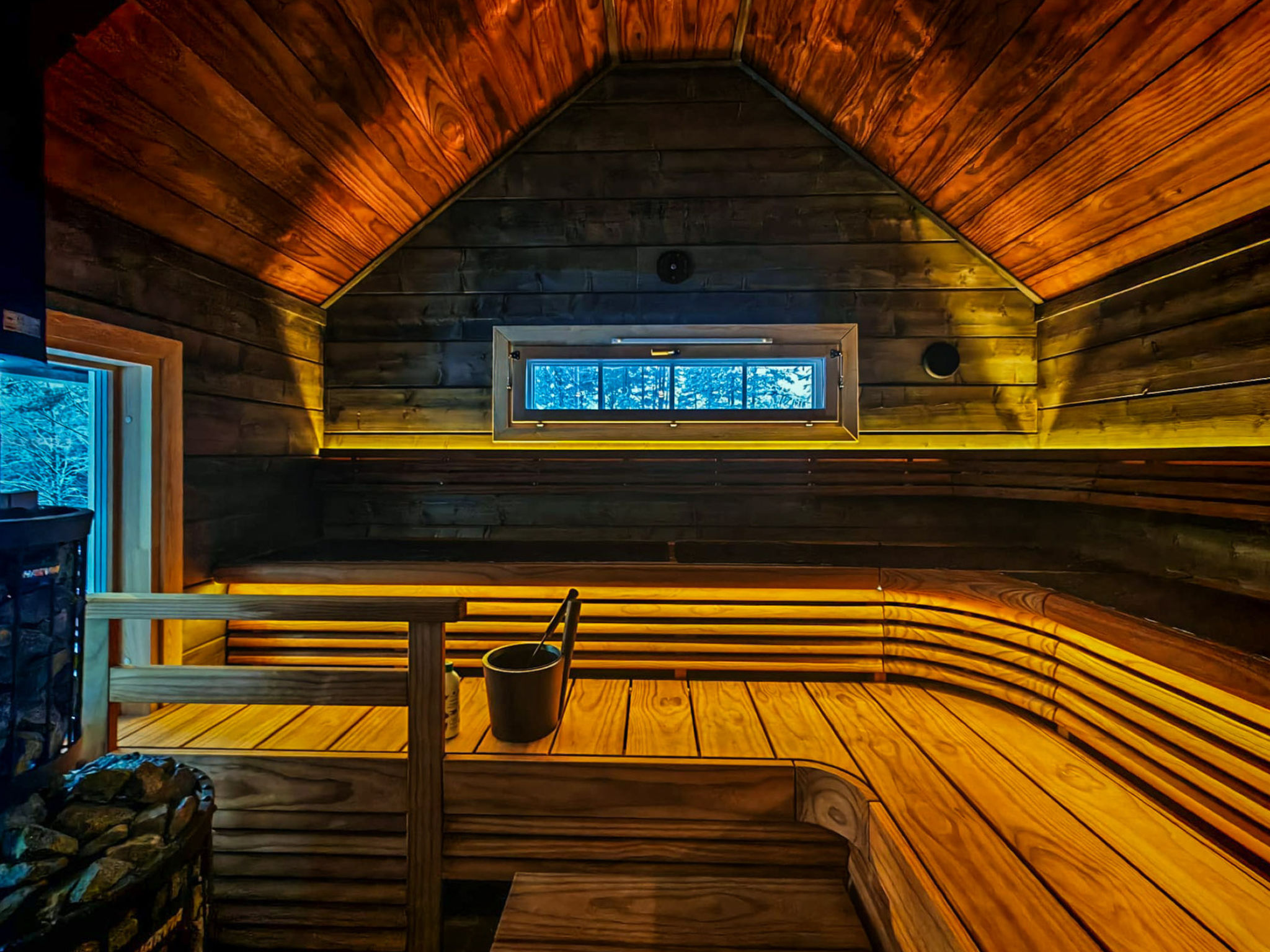 Villa Loisto: Luxe Finse cottage aan het meer met sauna's en barbecuehut - foto 21