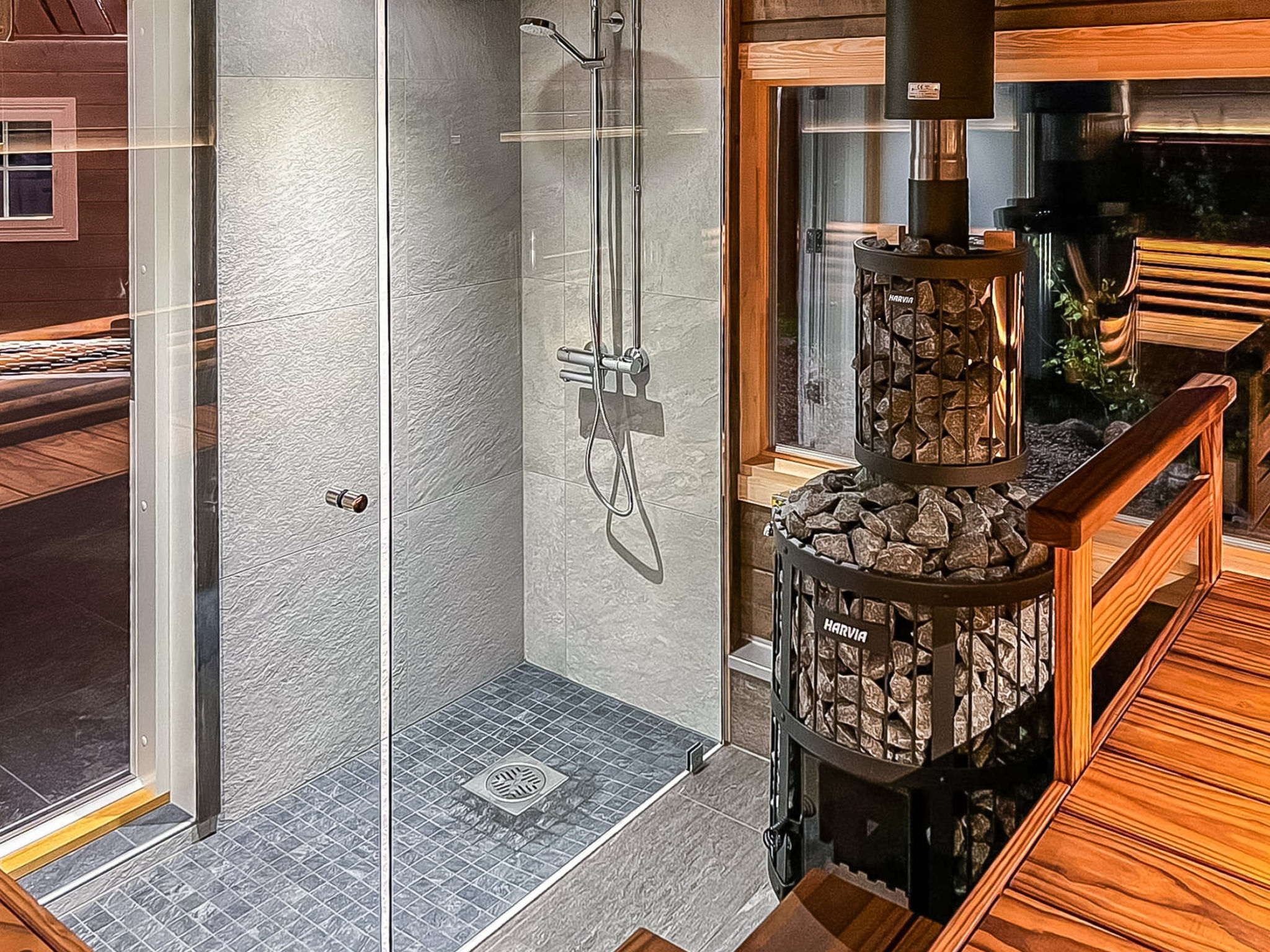 Villa Loisto: Luxe Finse cottage aan het meer met sauna's en barbecuehut - foto 22