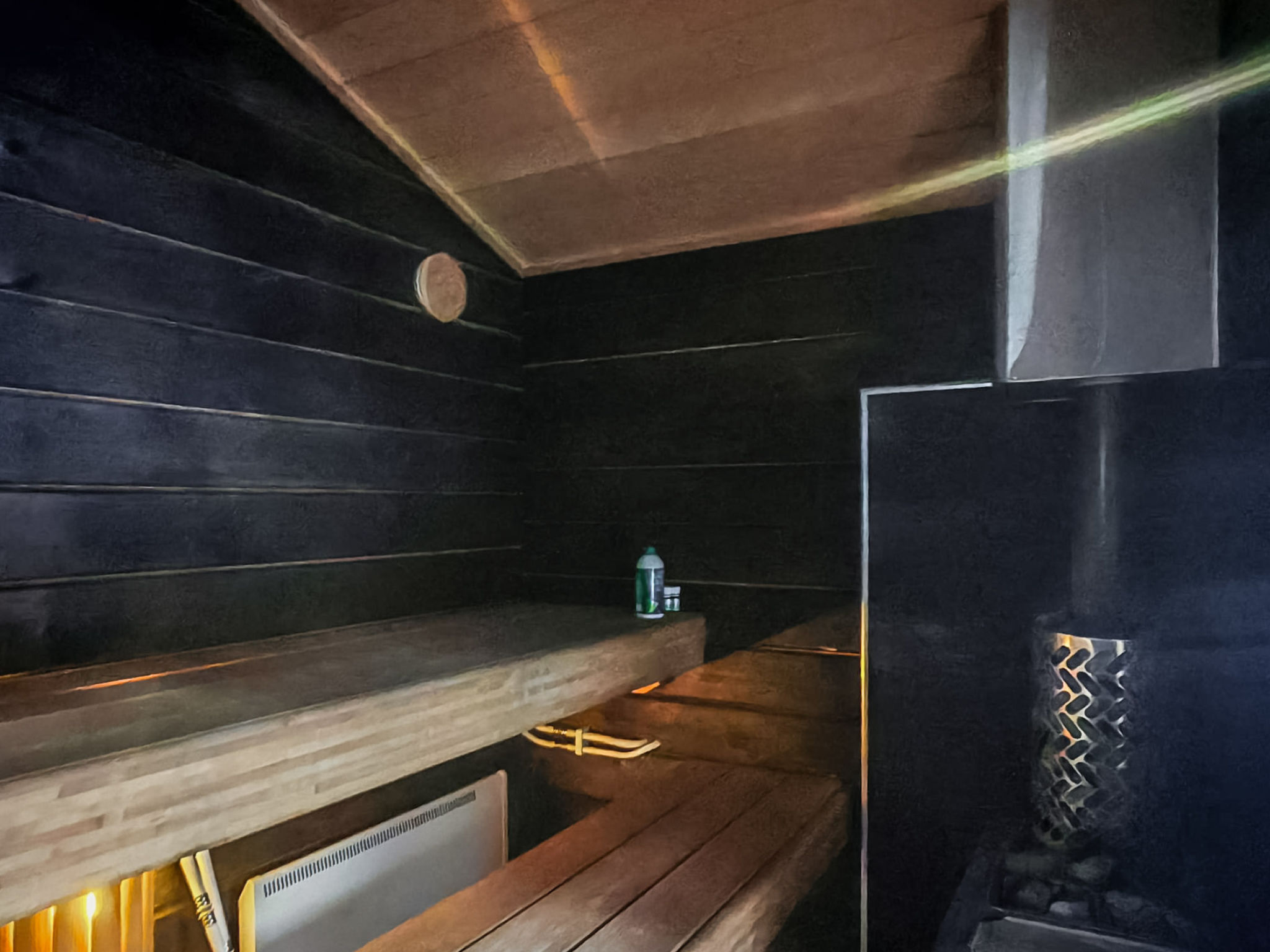 Villa Loisto: Luxe Finse cottage aan het meer met sauna's en barbecuehut - foto 31