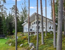 Villa Lokinkärki: Modern Fin chalet direct aan het Längelmävesi meer - thumbnail 3