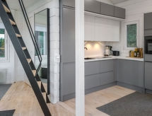 Villa Lokinkärki: Modern Fin chalet direct aan het Längelmävesi meer - thumbnail 6