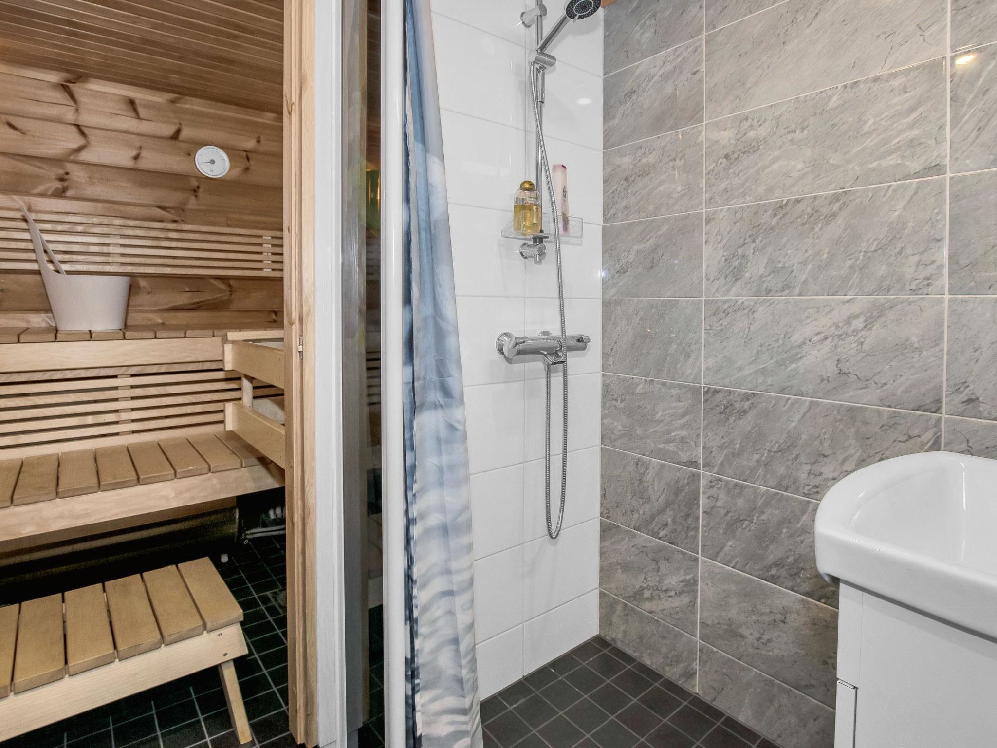 Adeli holiday cottage ellivuori-Binnen