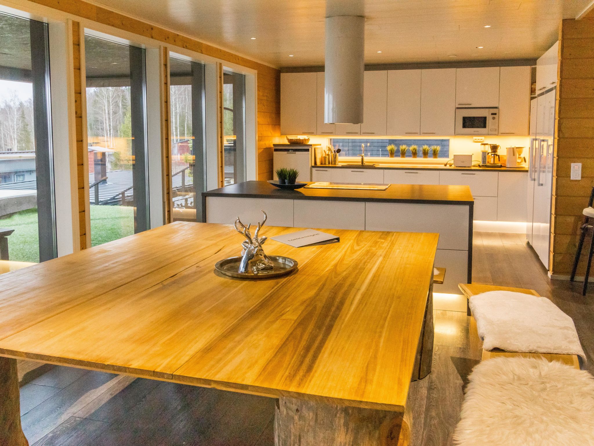 Ellivuori west 1-Binnen