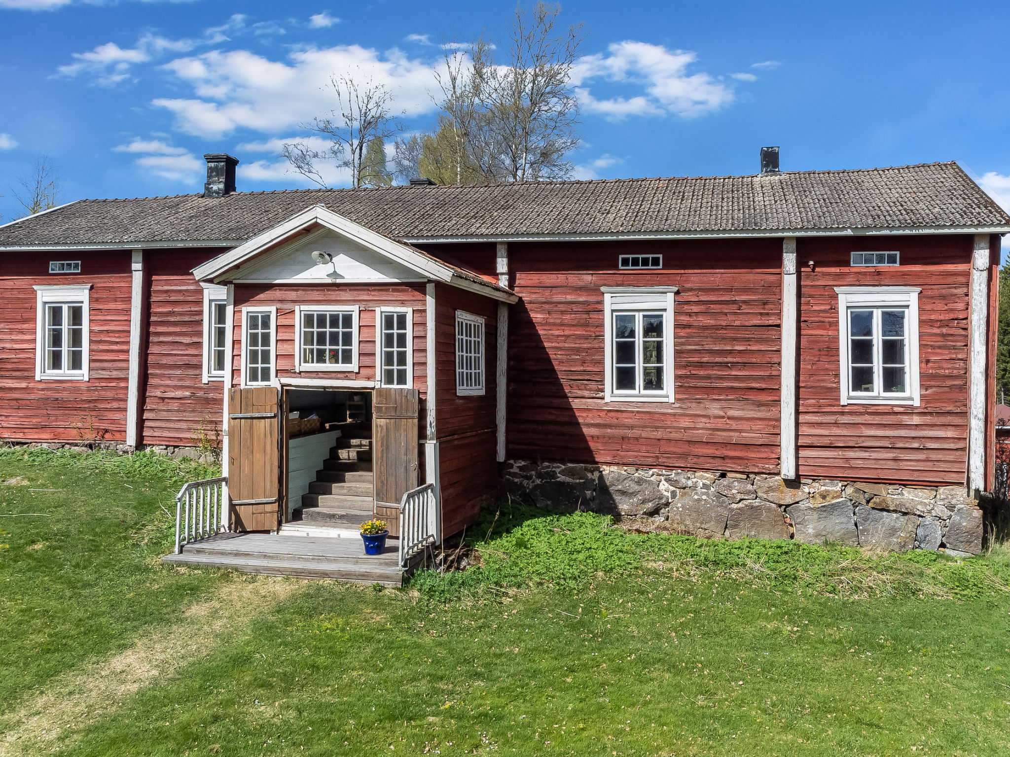 Vanhakylä gård väentupa
