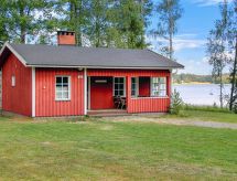 Knusse houten cabine direct aan het meer in Suodenniemi - thumbnail 3