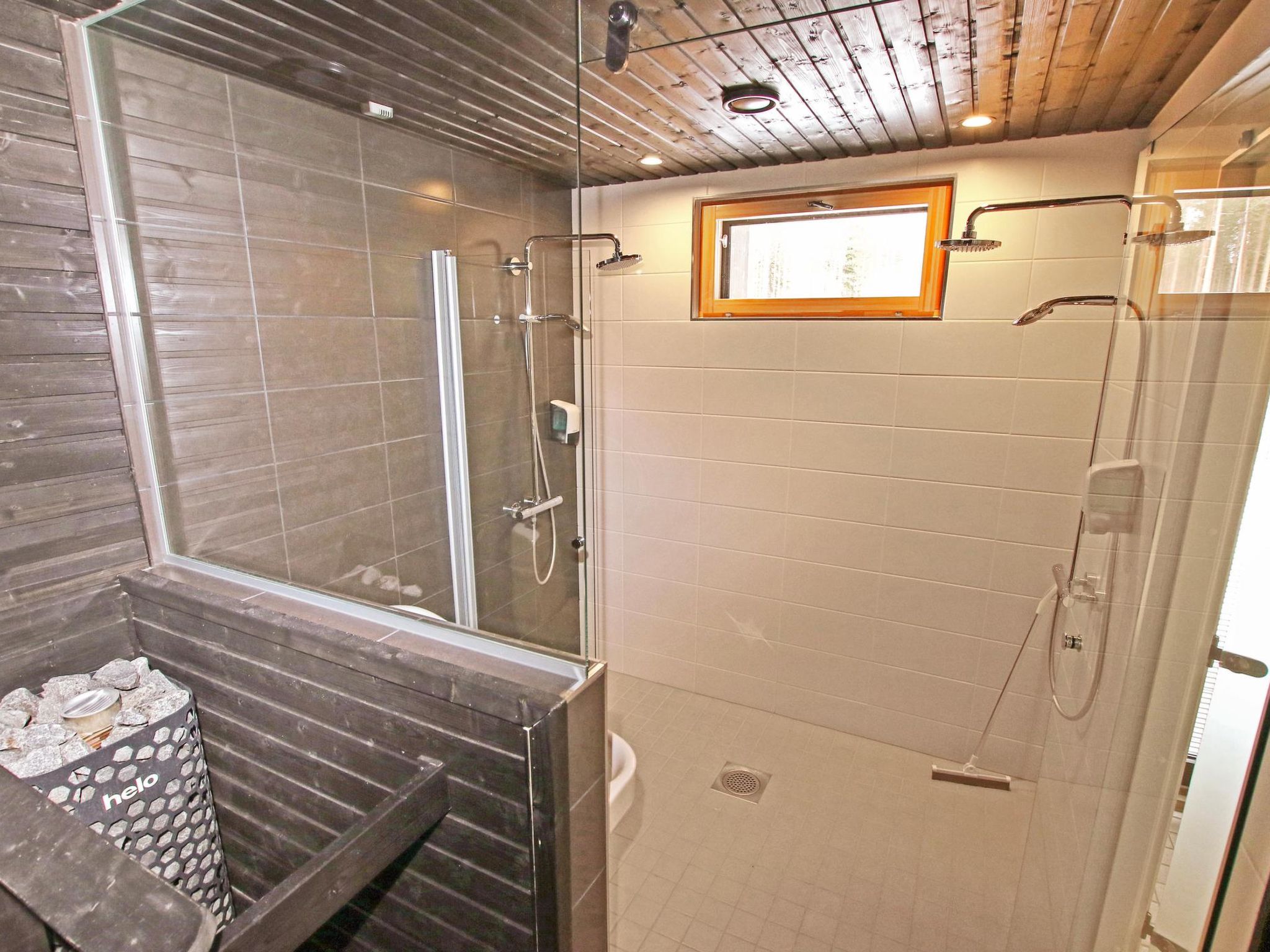 Eerikkilä huvila 132-Binnen