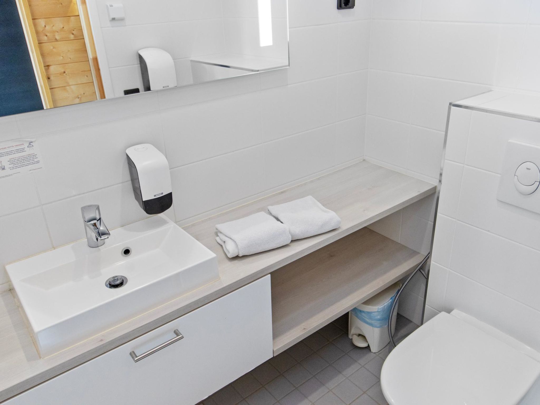 Eerikkilä huvila 132-Binnen