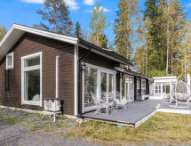 Teurajärven Helmi: Ruim vakantiehuis direct aan het meer in Tammela - thumbnail 2