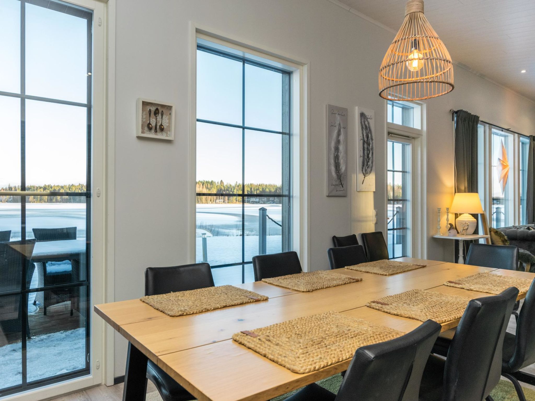 Villa karhentimantti-Binnen