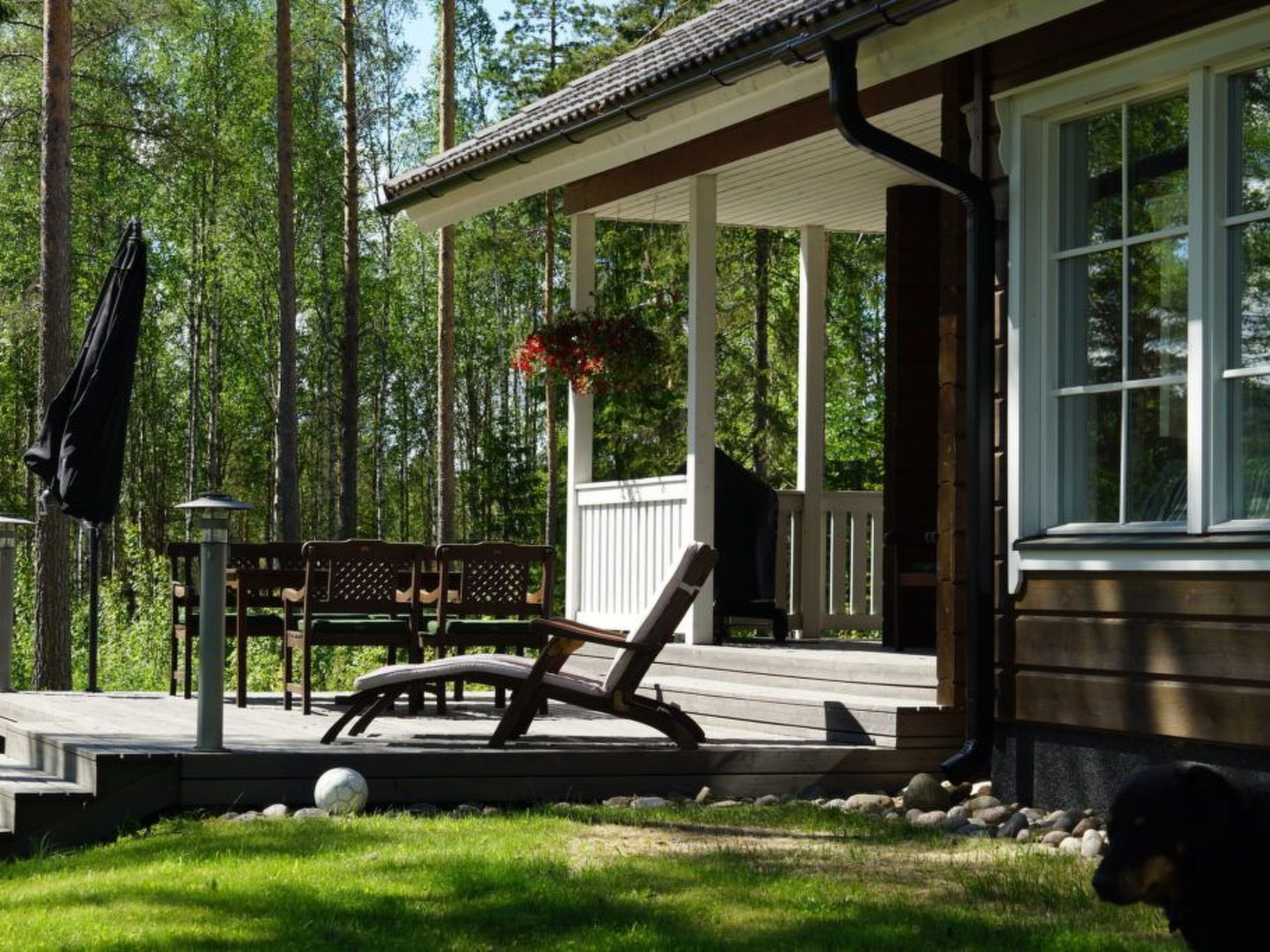 Ferienvilla mit Sauna und Garten am See