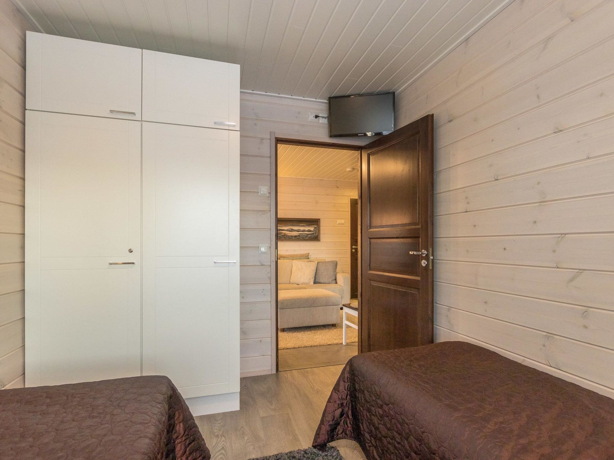 Hil-lak-ka ii as 7-Dedans