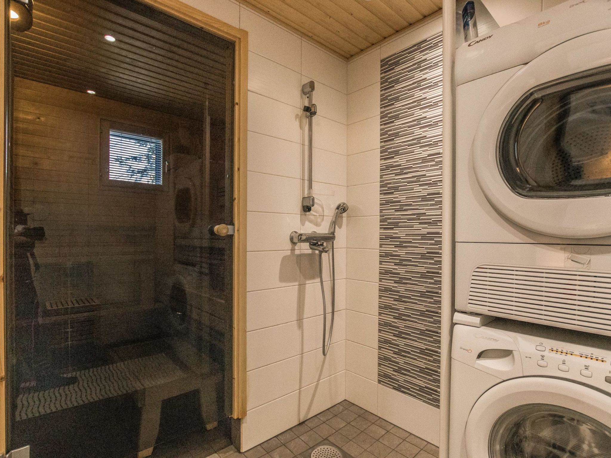 Hil-lak-ka ii as 5-Dedans