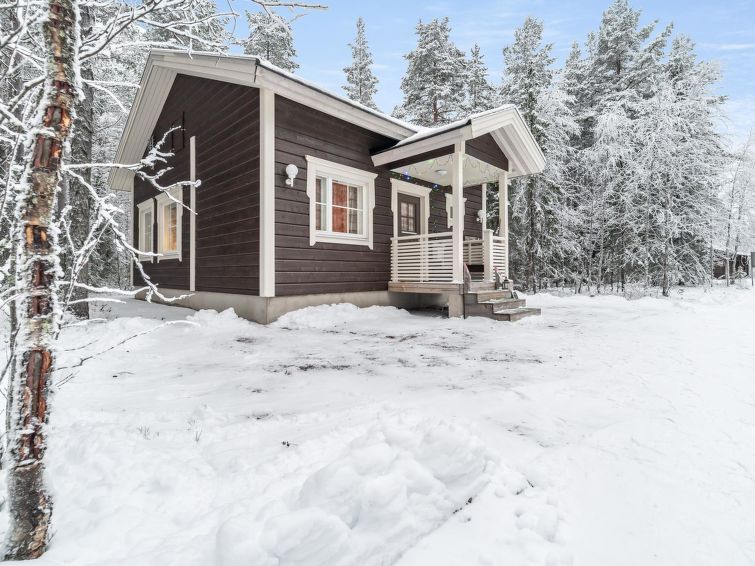 Separate log cottage located 40 km north of Kolari in the Äkäslompolo village central area, built 2014. Livingroom/kitchen, two bedrooms each with two separate beds, electric sauna, washing room, to..