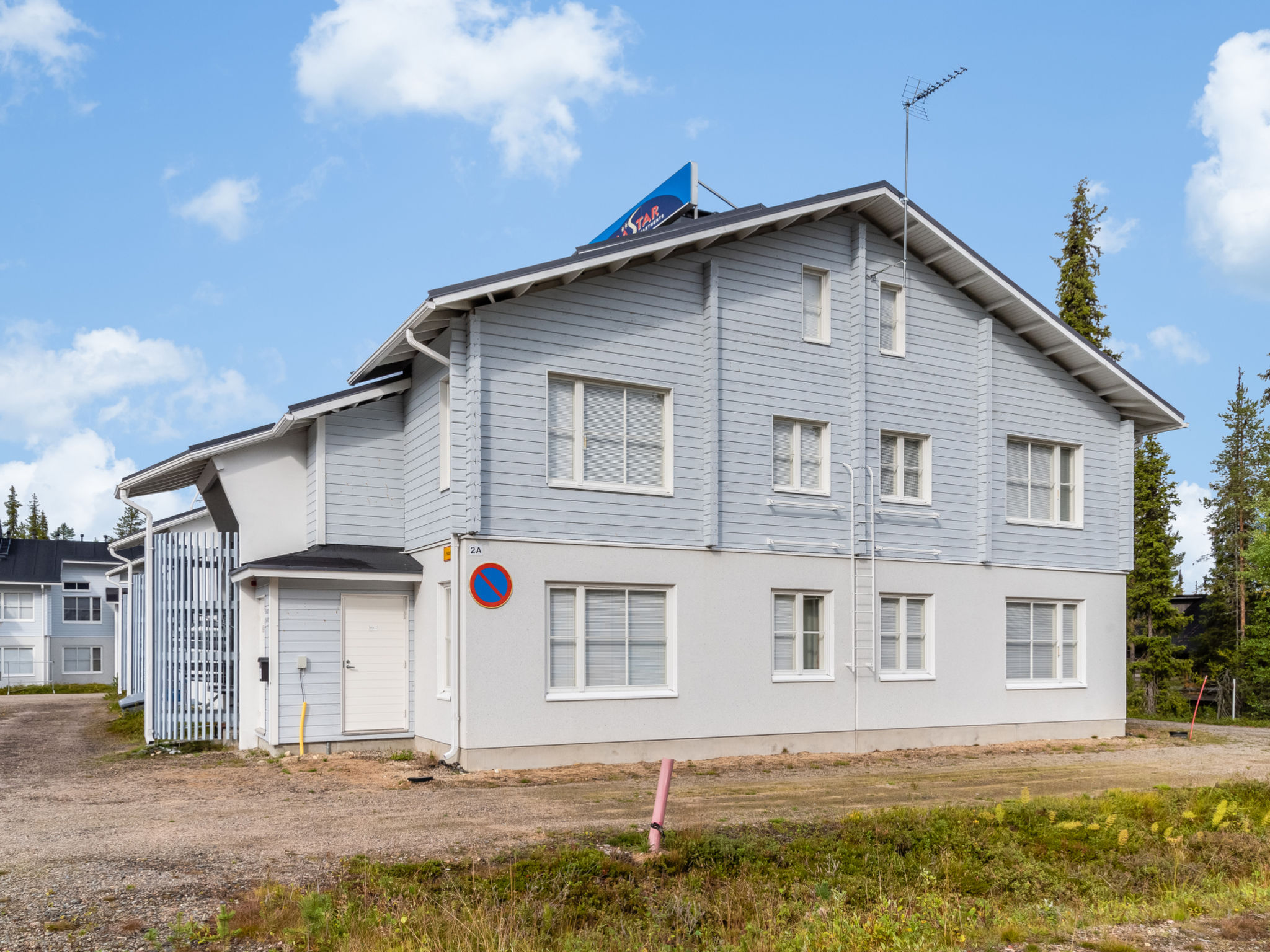 Yllästar 1 as 212