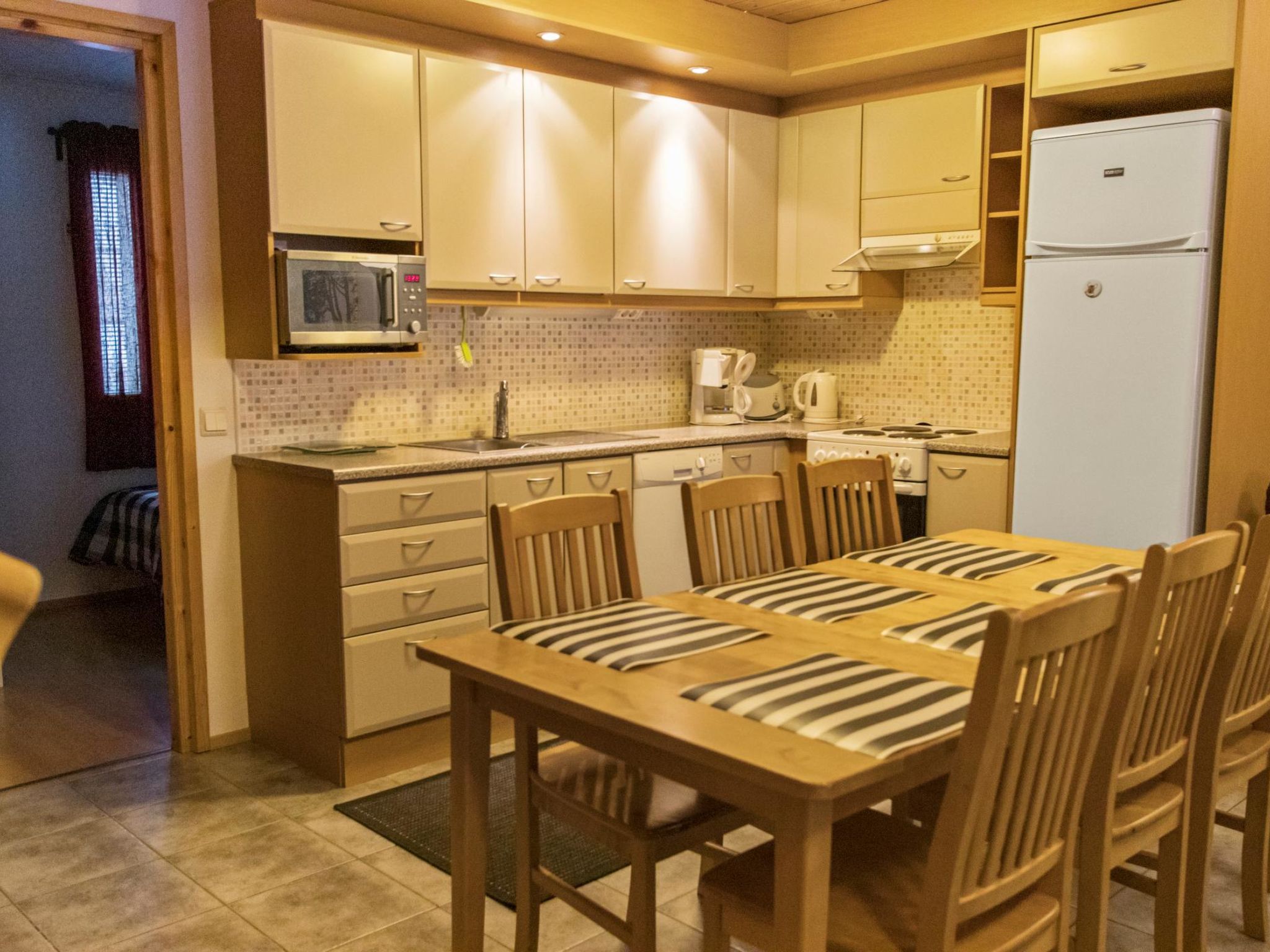 Jahtikaltio 2-Inside