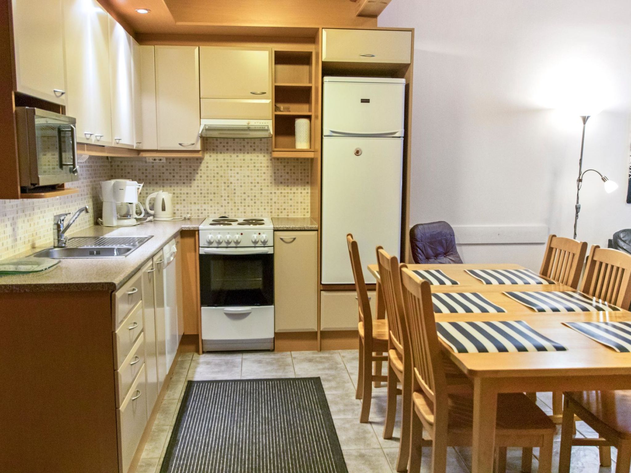 Jahtikaltio 2-Inside