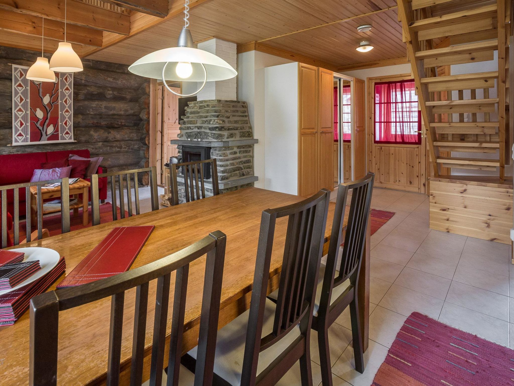 Teerentie / poronpesä (g20)-Binnen