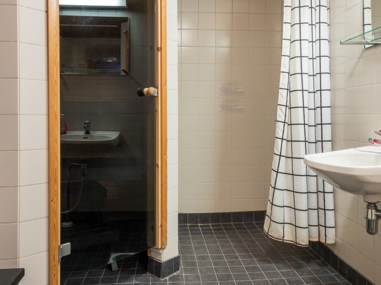 Yllasriemu a2 - Slide 12