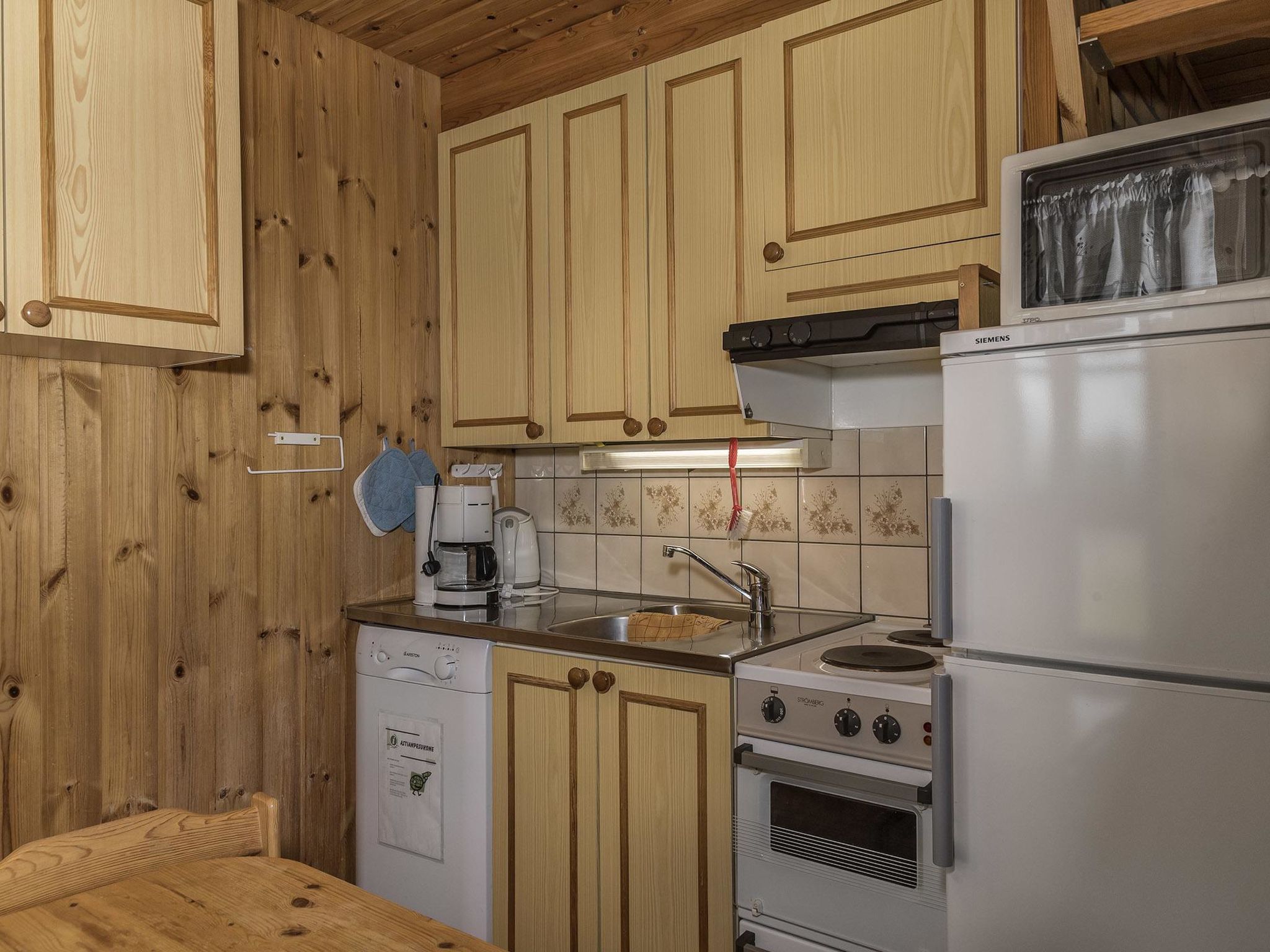 Ylläskarpalo 1 päätyhuoneisto-Inside