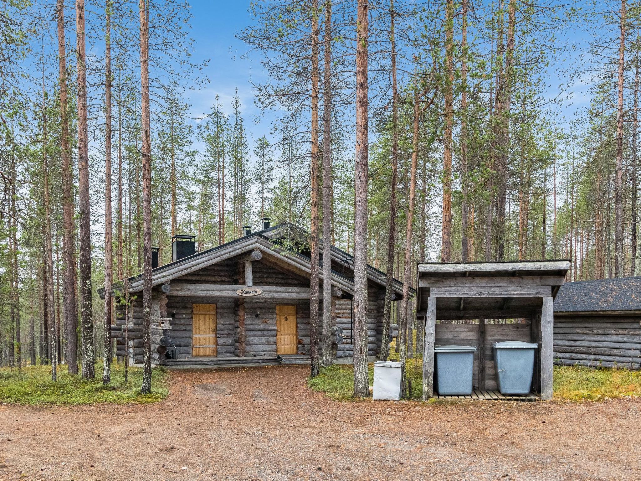 Ylläsnäkyy 7 / karkelo-Binnen