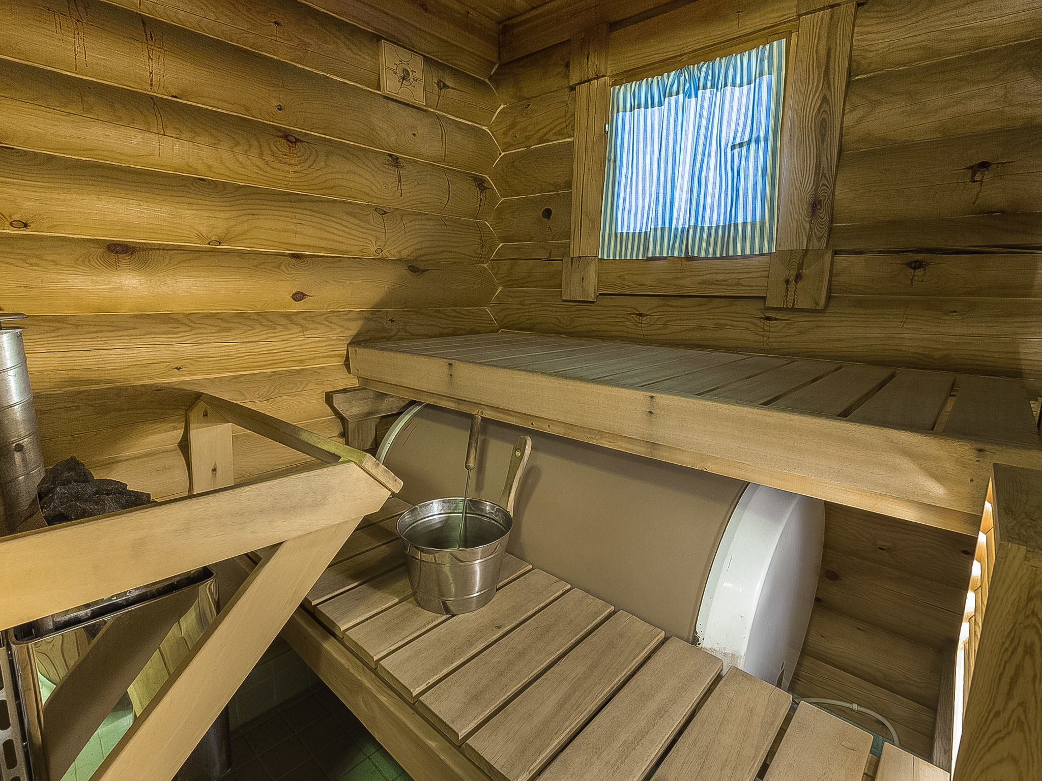 Ylläksen tunturihonkamaja a 1 - Inside