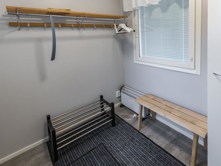 Yllas lojhtu b - Slide 12