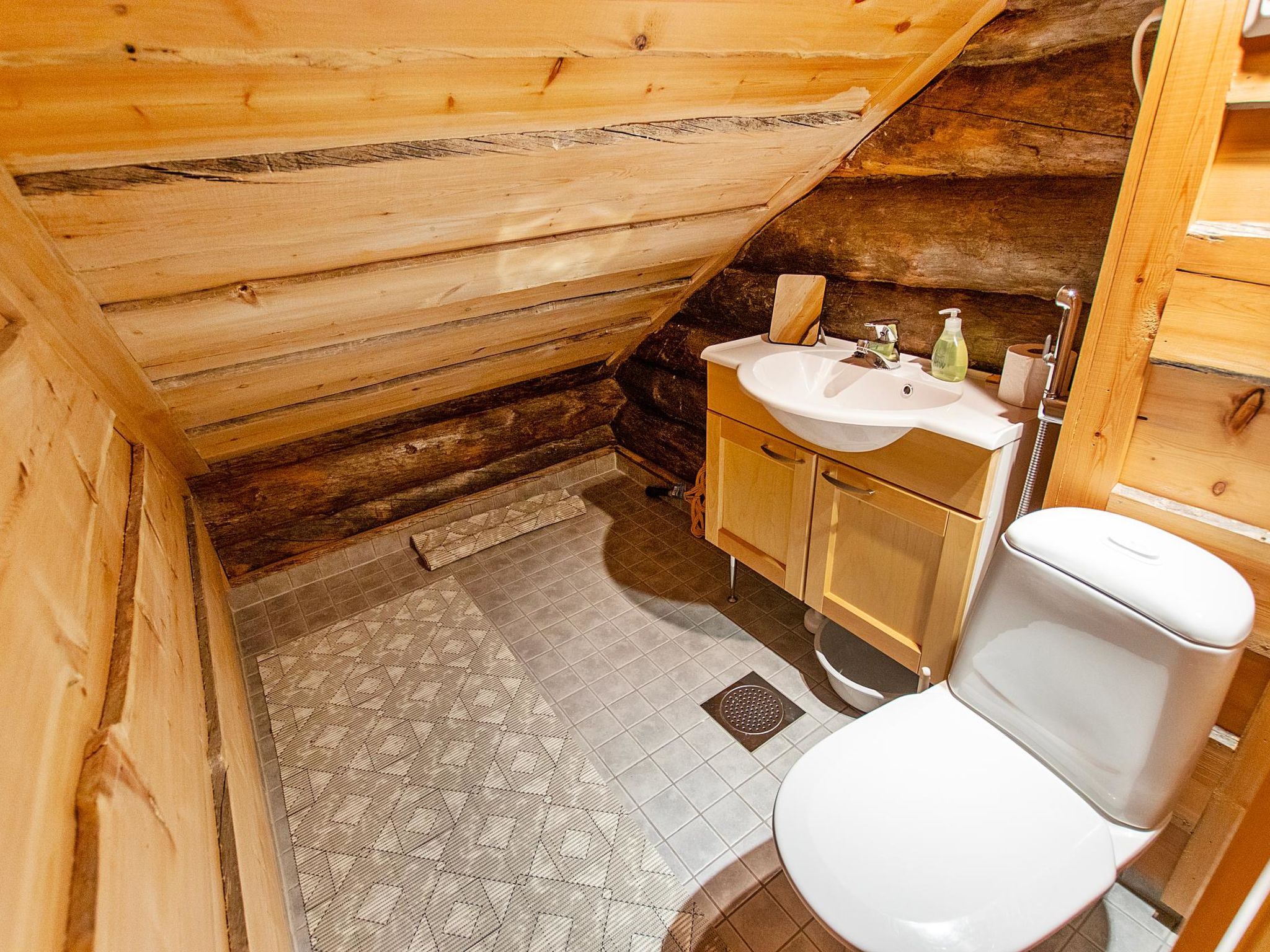 Menninkäisenkolo-Binnen