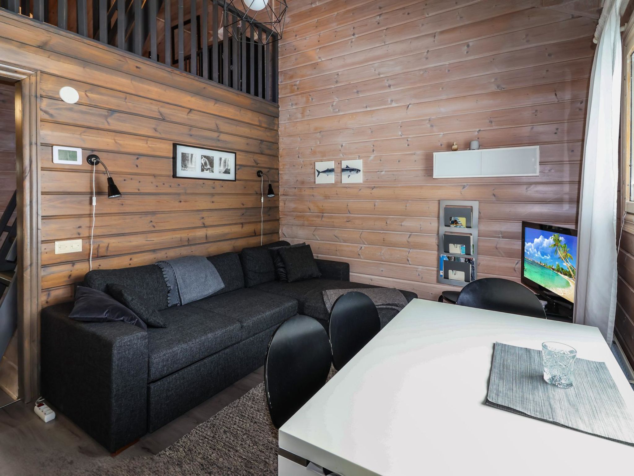 Lähikaltio 330-Inside